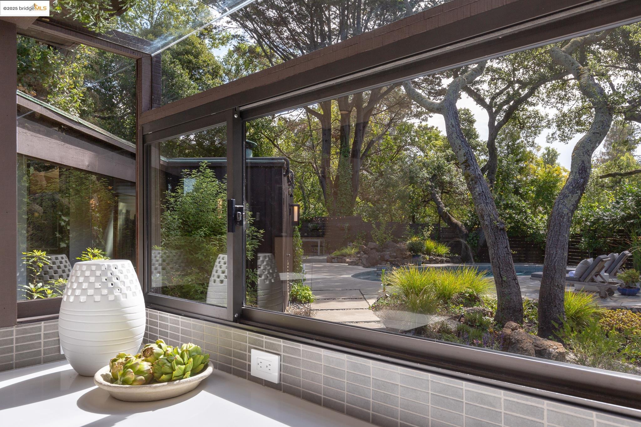 252 The Uplands, Berkeley