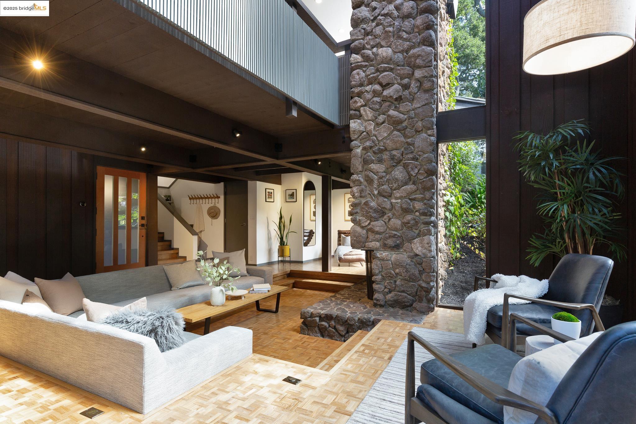 252 The Uplands, Berkeley