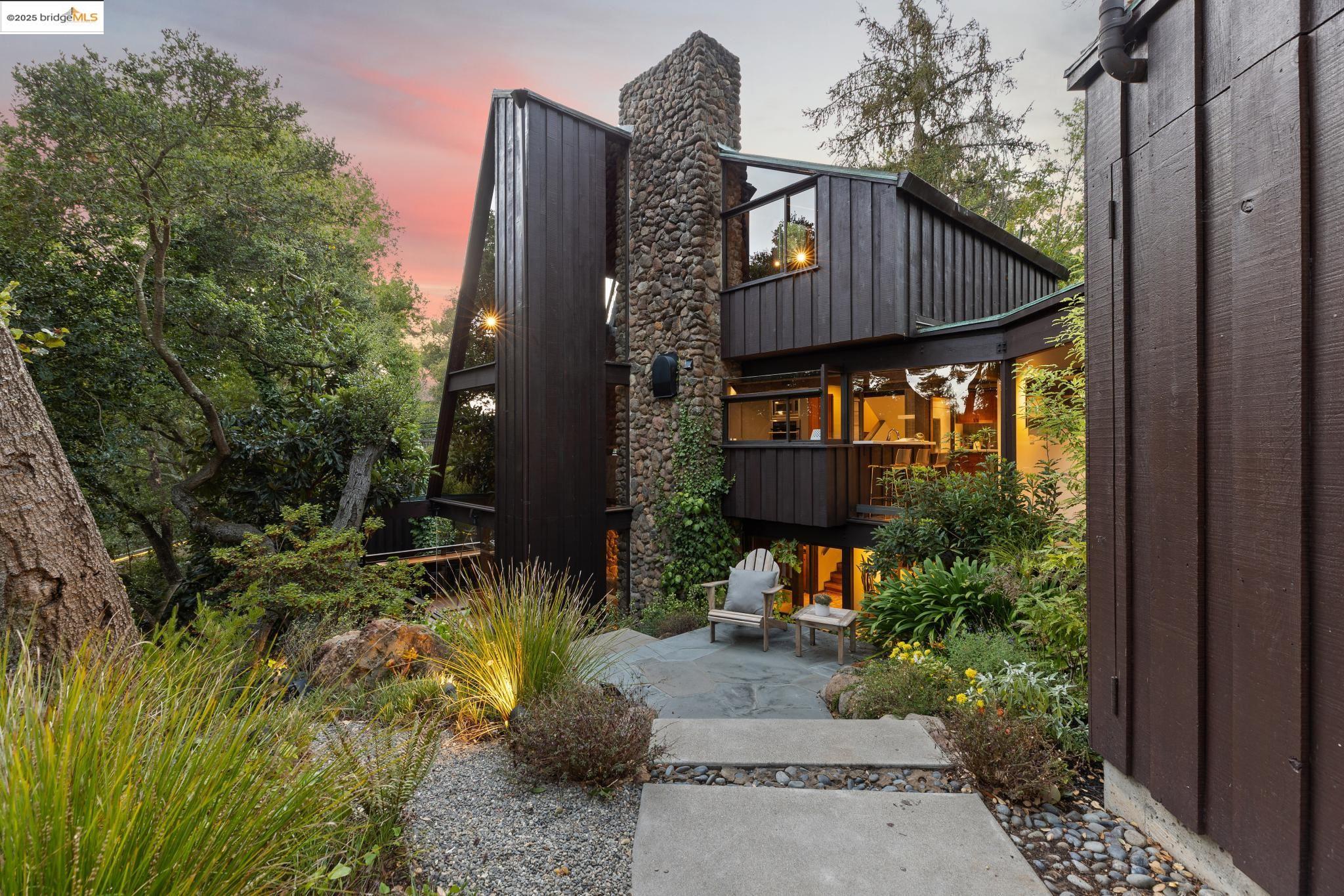 252 The Uplands, Berkeley