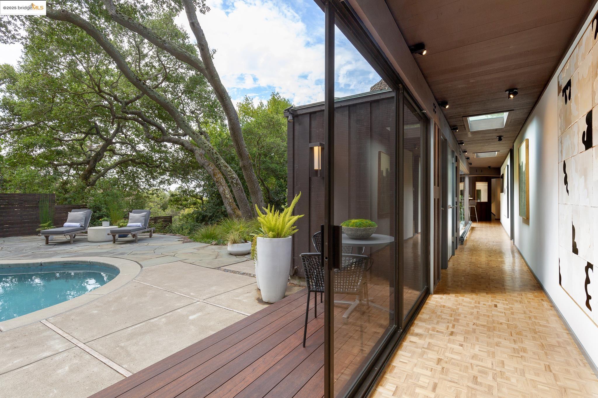 252 The Uplands, Berkeley