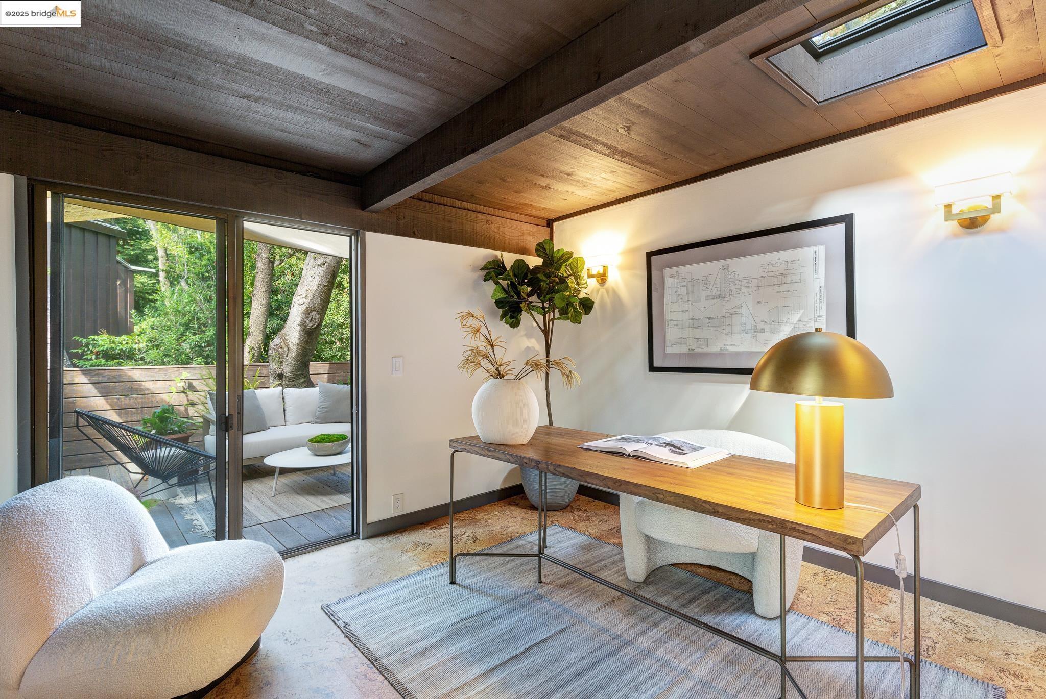 252 The Uplands, Berkeley