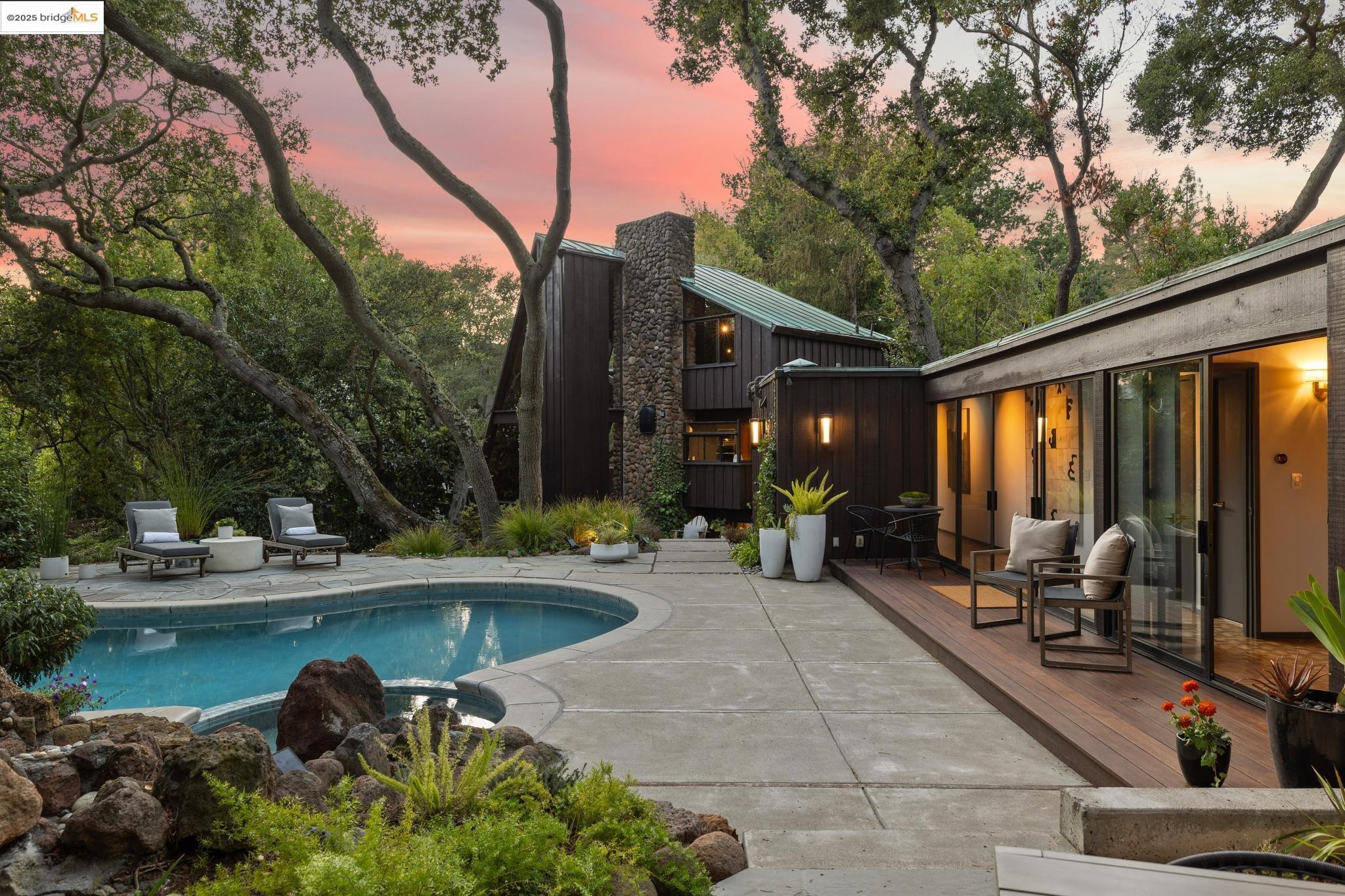 252 The Uplands, Berkeley