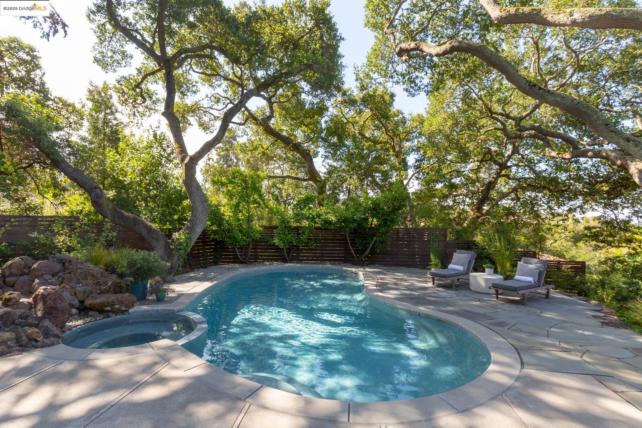 252 The Uplands, Berkeley