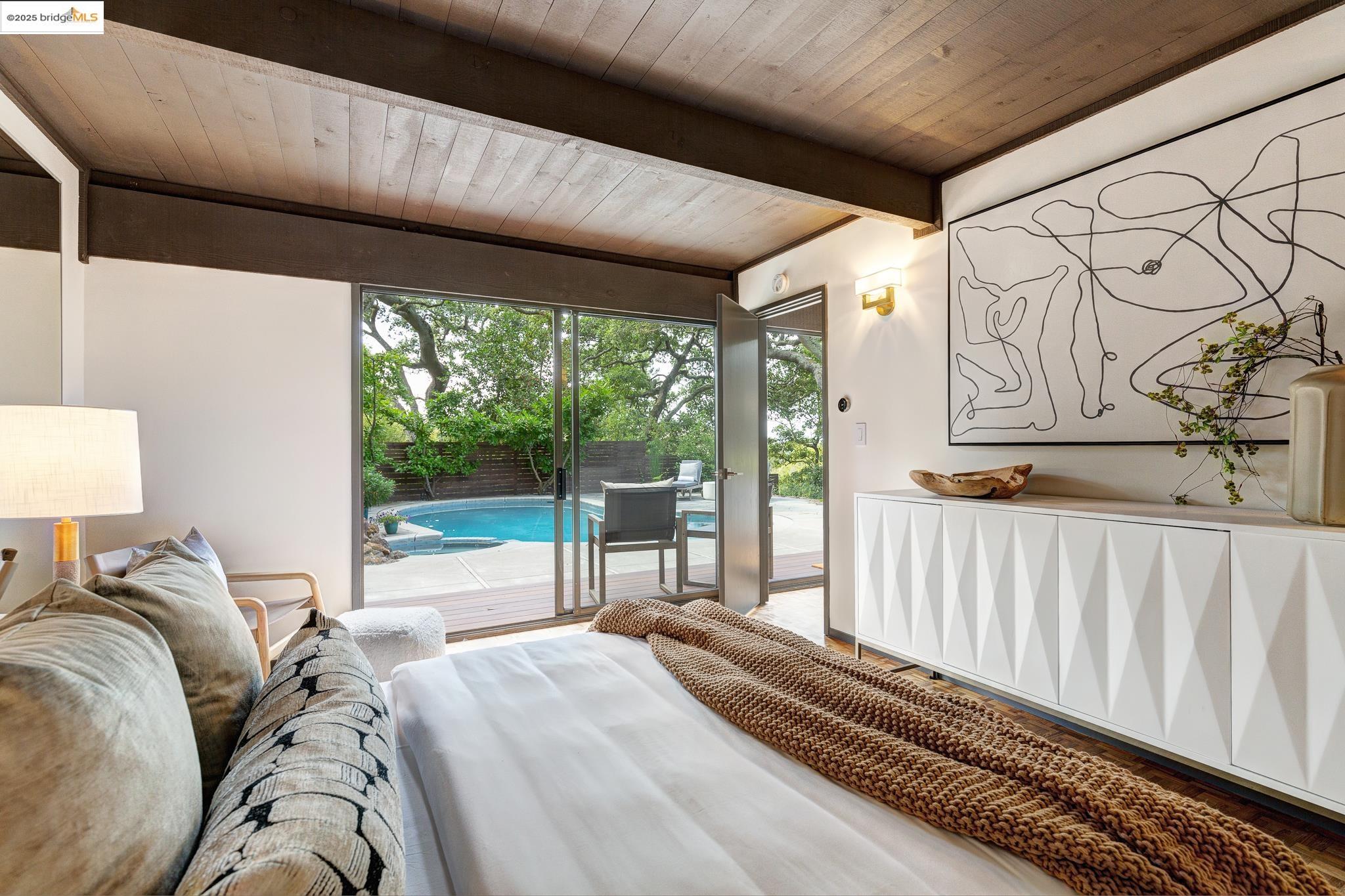 252 The Uplands, Berkeley