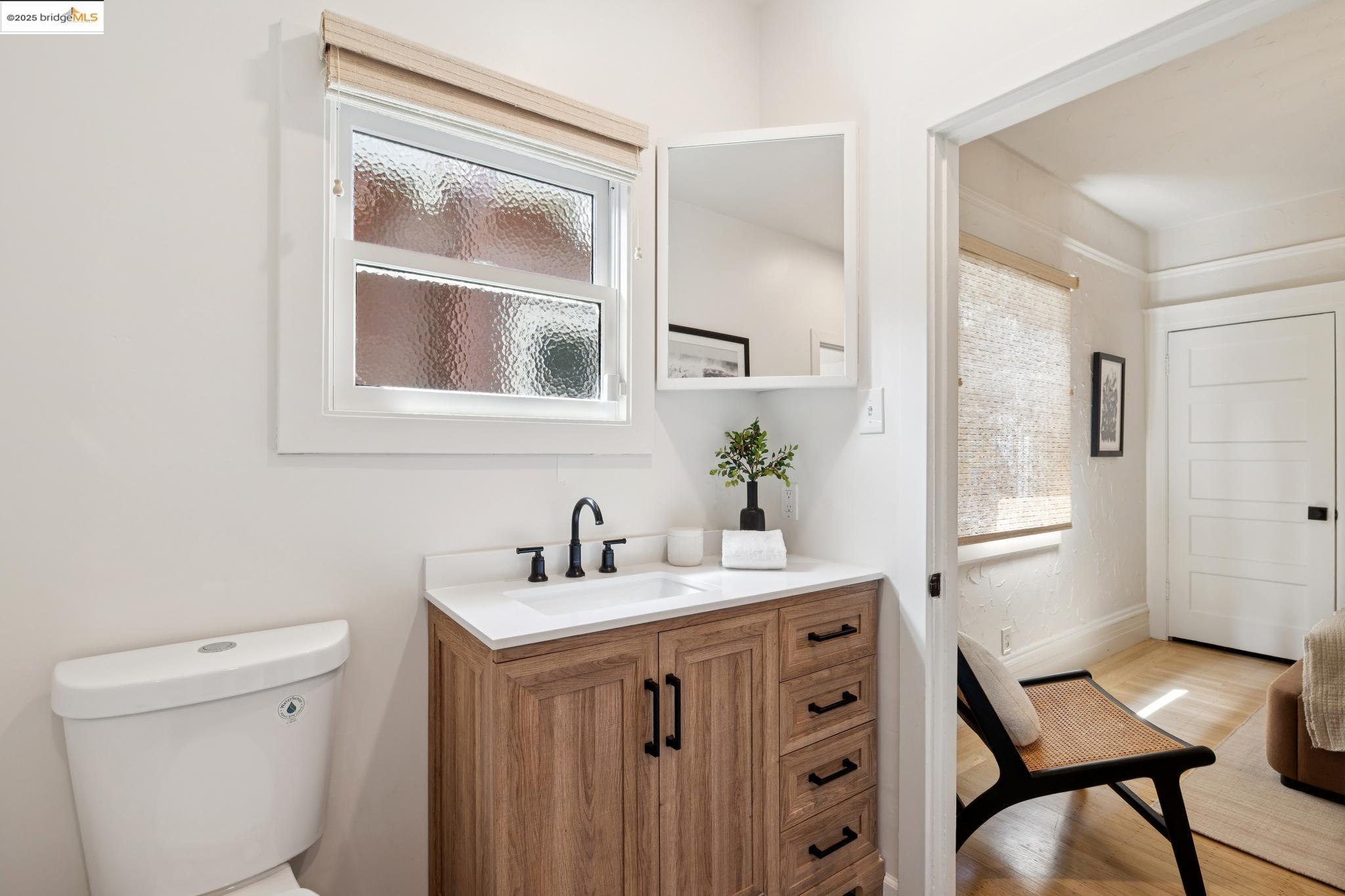 6060 Harwood Avenue, Oakland