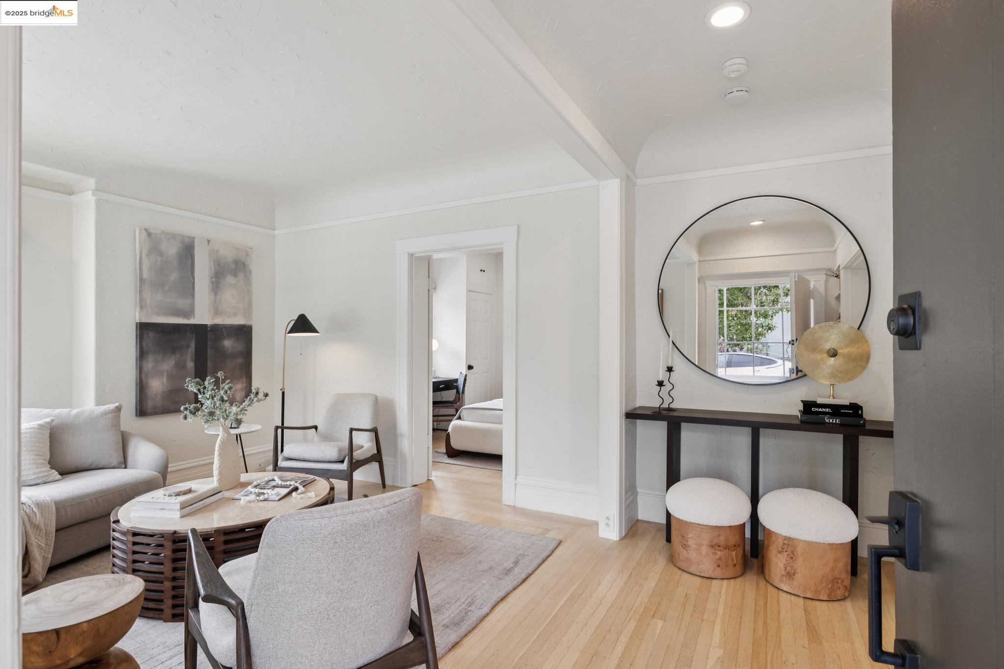 6060 Harwood Avenue, Oakland