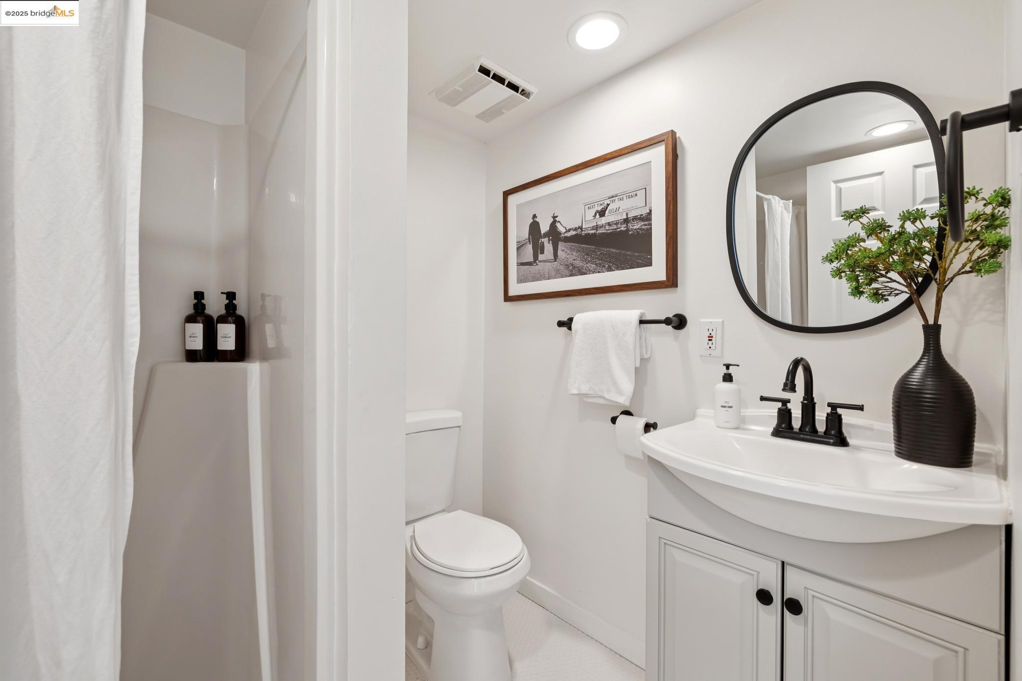 6060 Harwood Avenue, Oakland