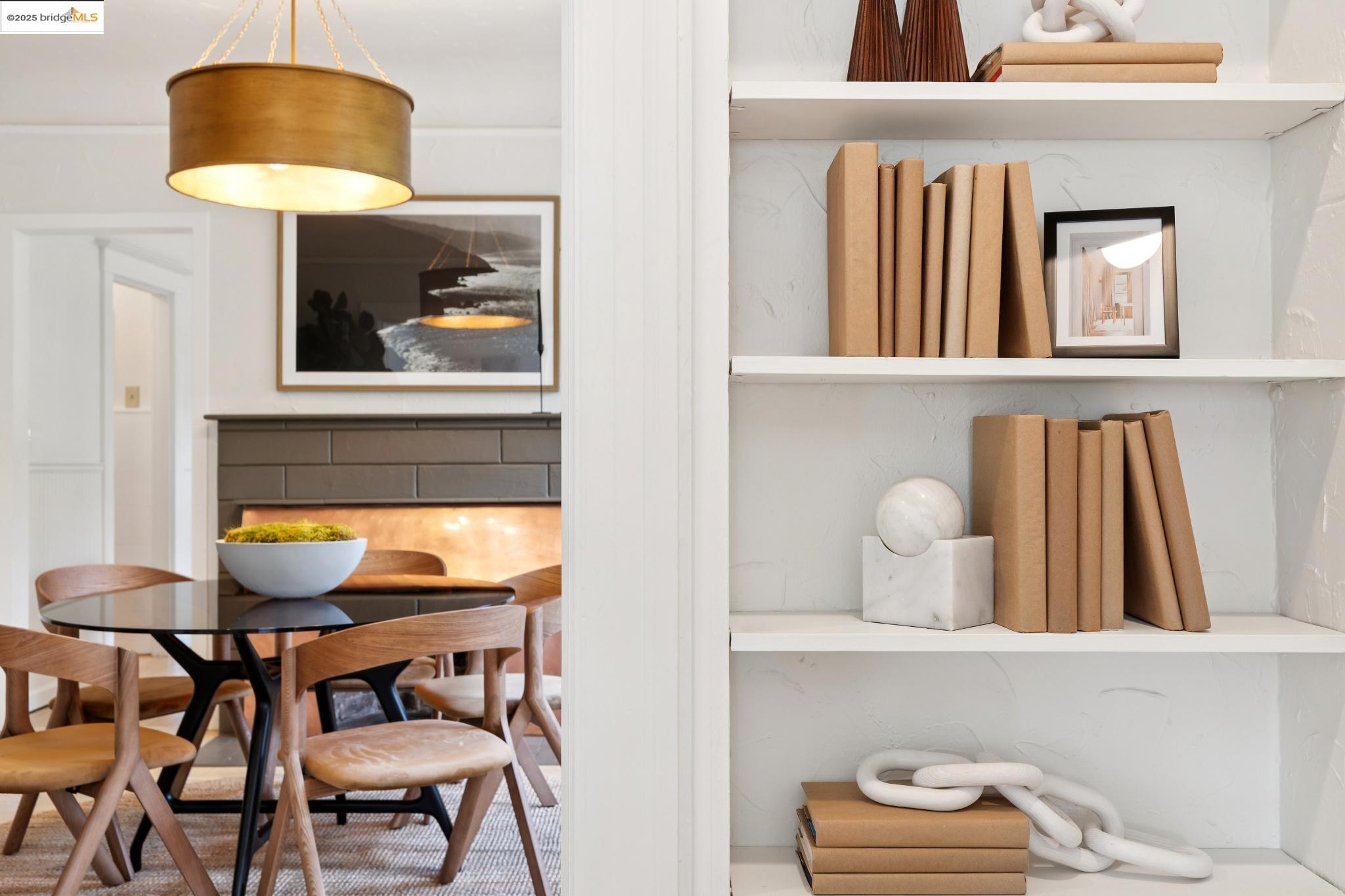 6060 Harwood Avenue, Oakland