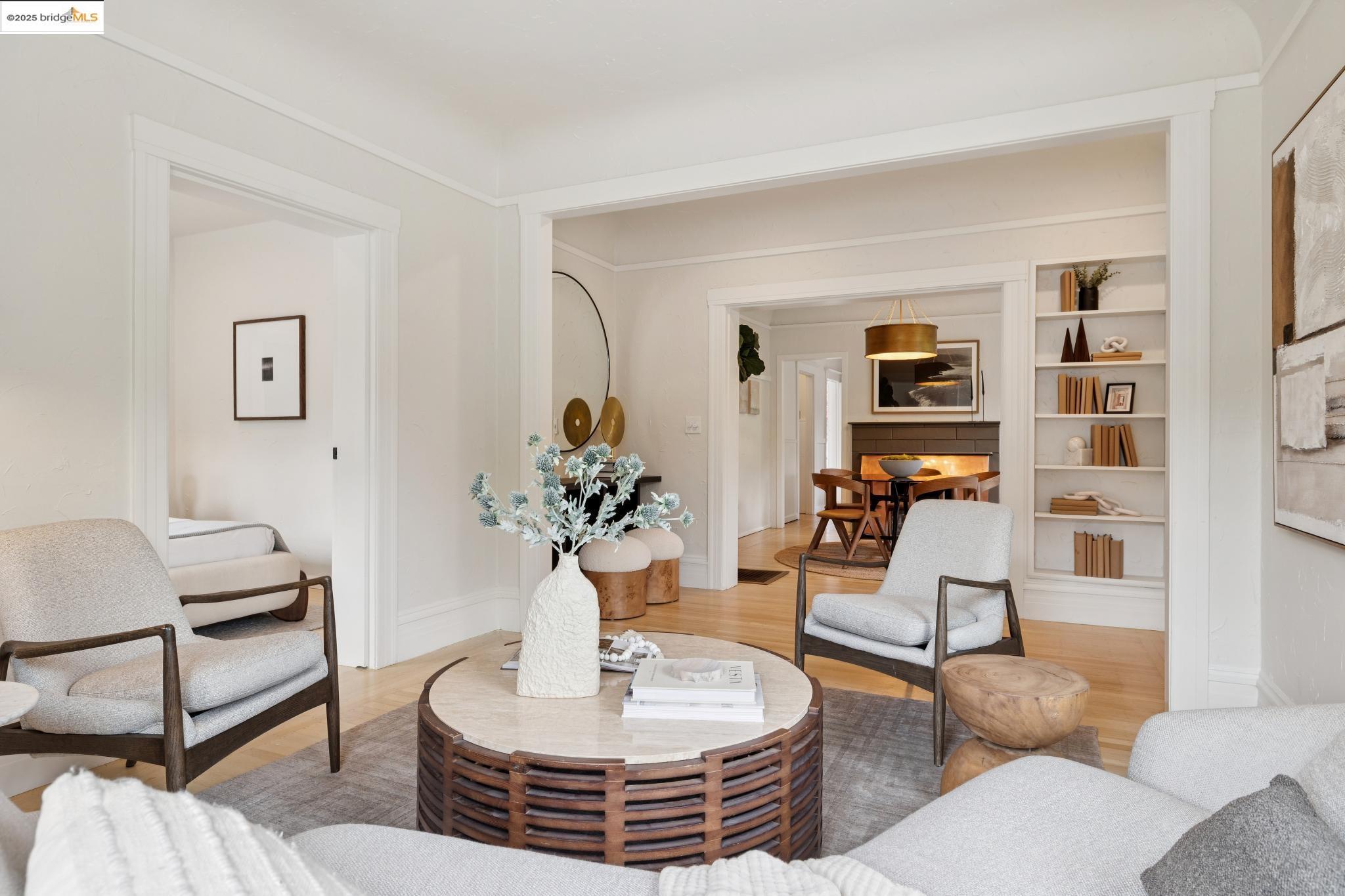 6060 Harwood Avenue, Oakland