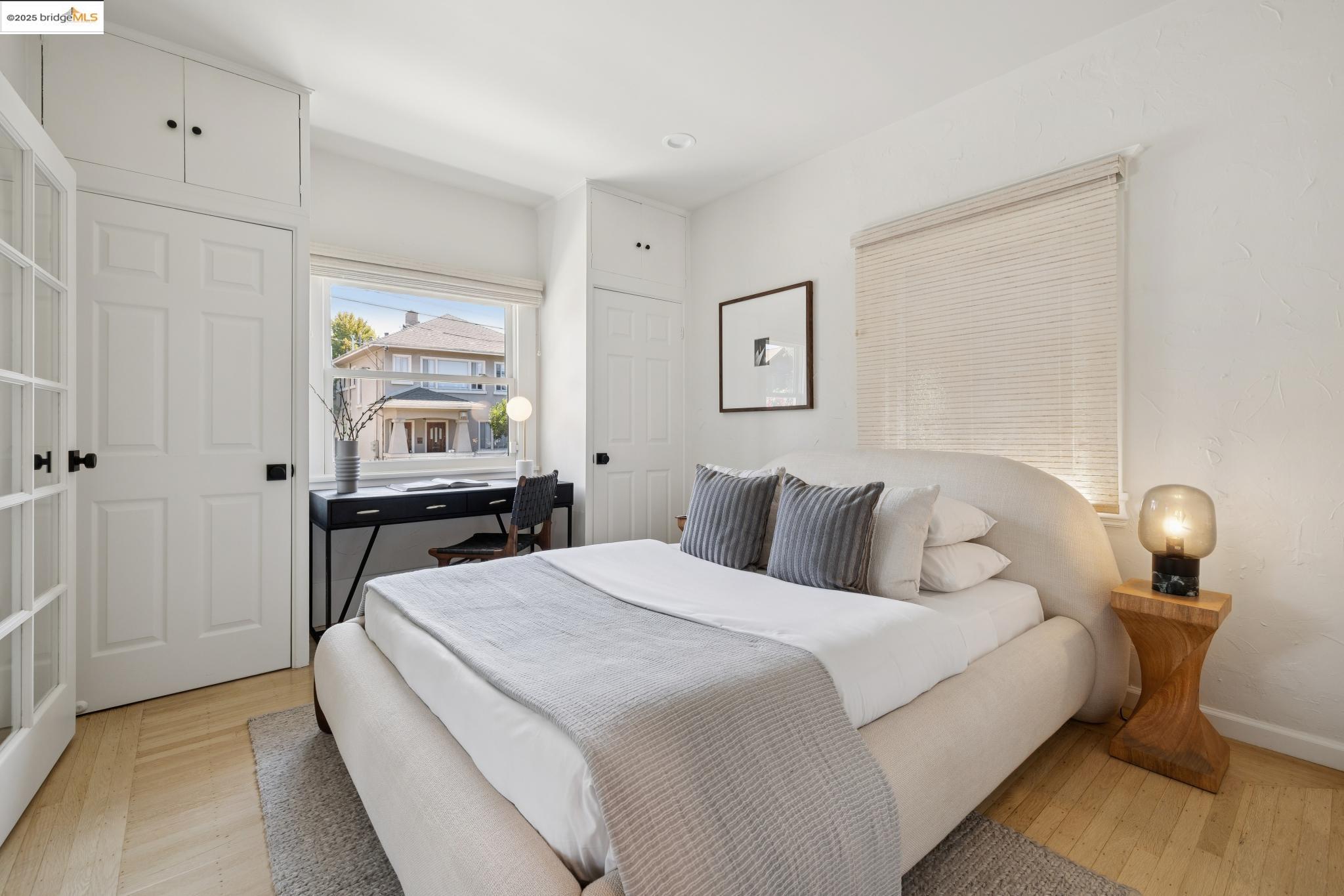 6060 Harwood Avenue, Oakland