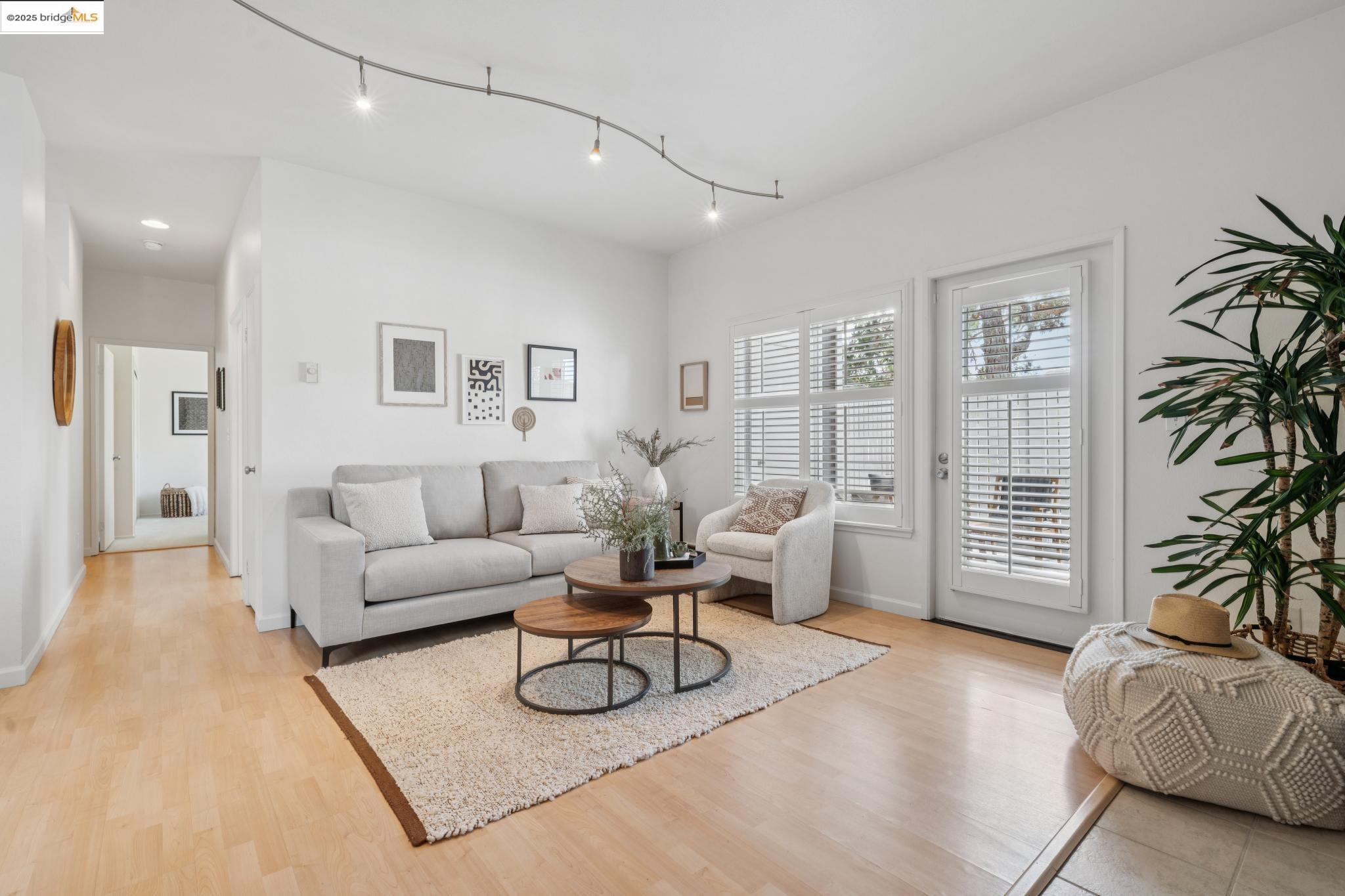 27 Bayside Ct
