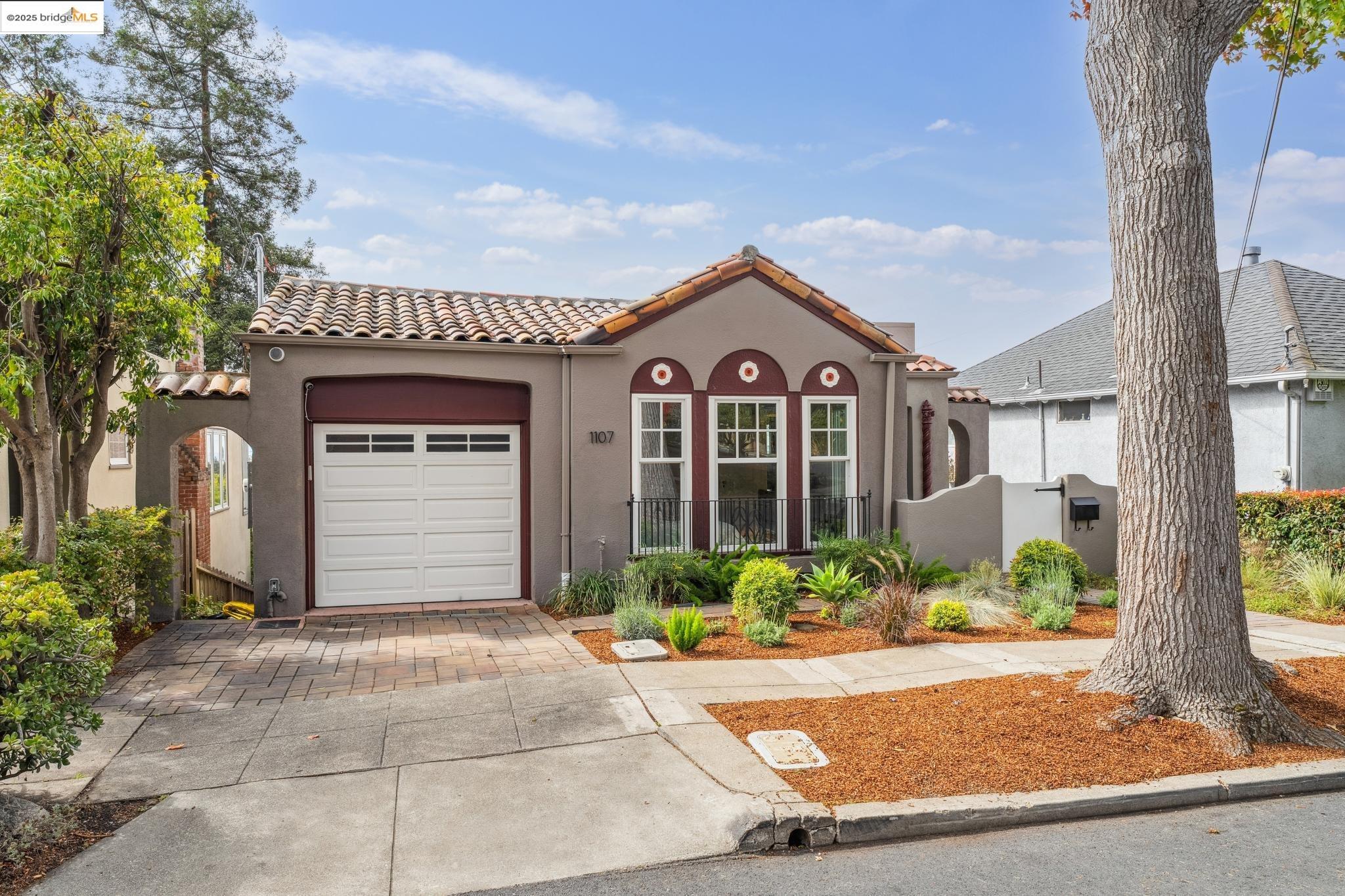 1107 Wellington St, Oakland