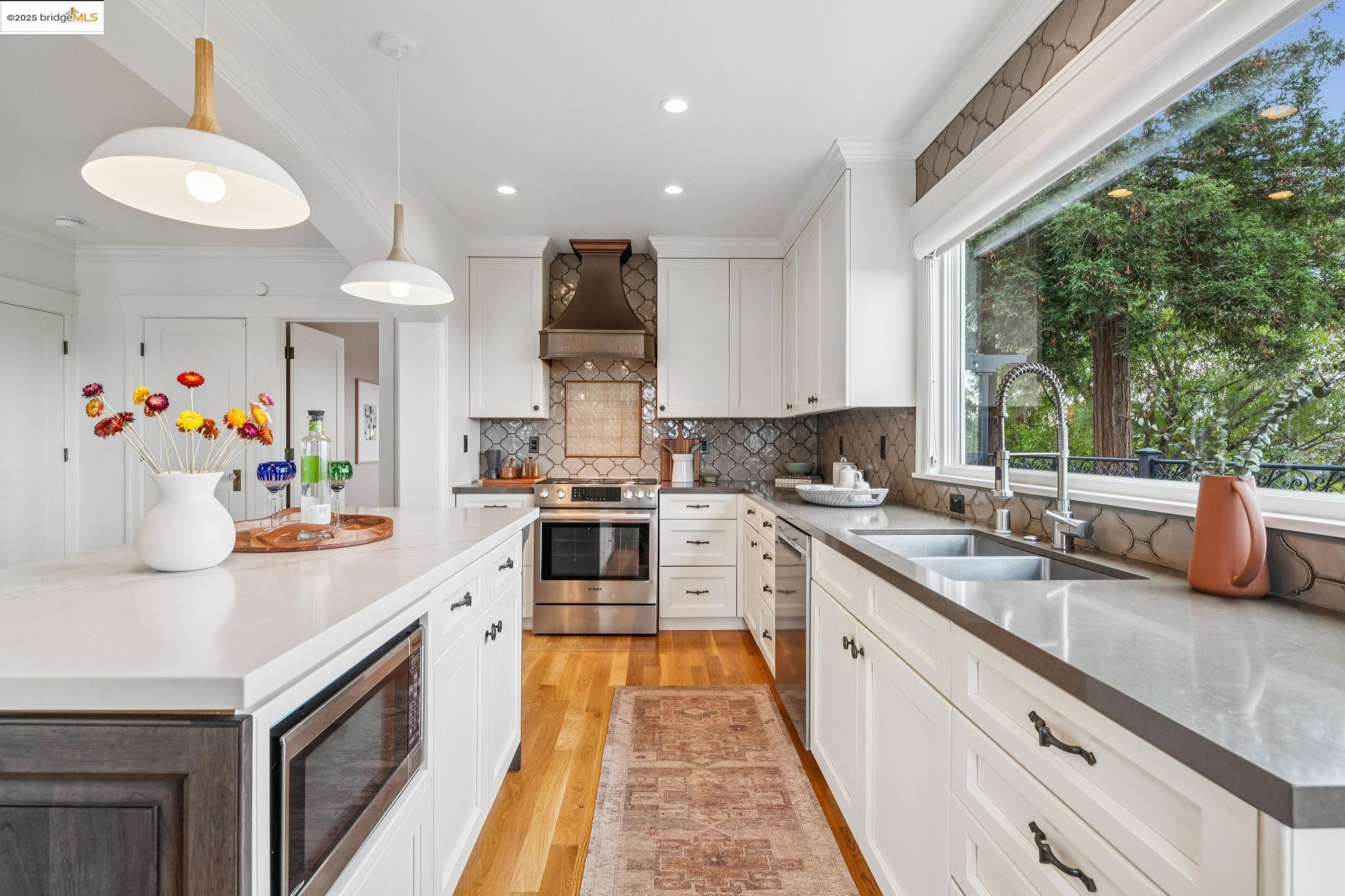 1107 Wellington St, Oakland