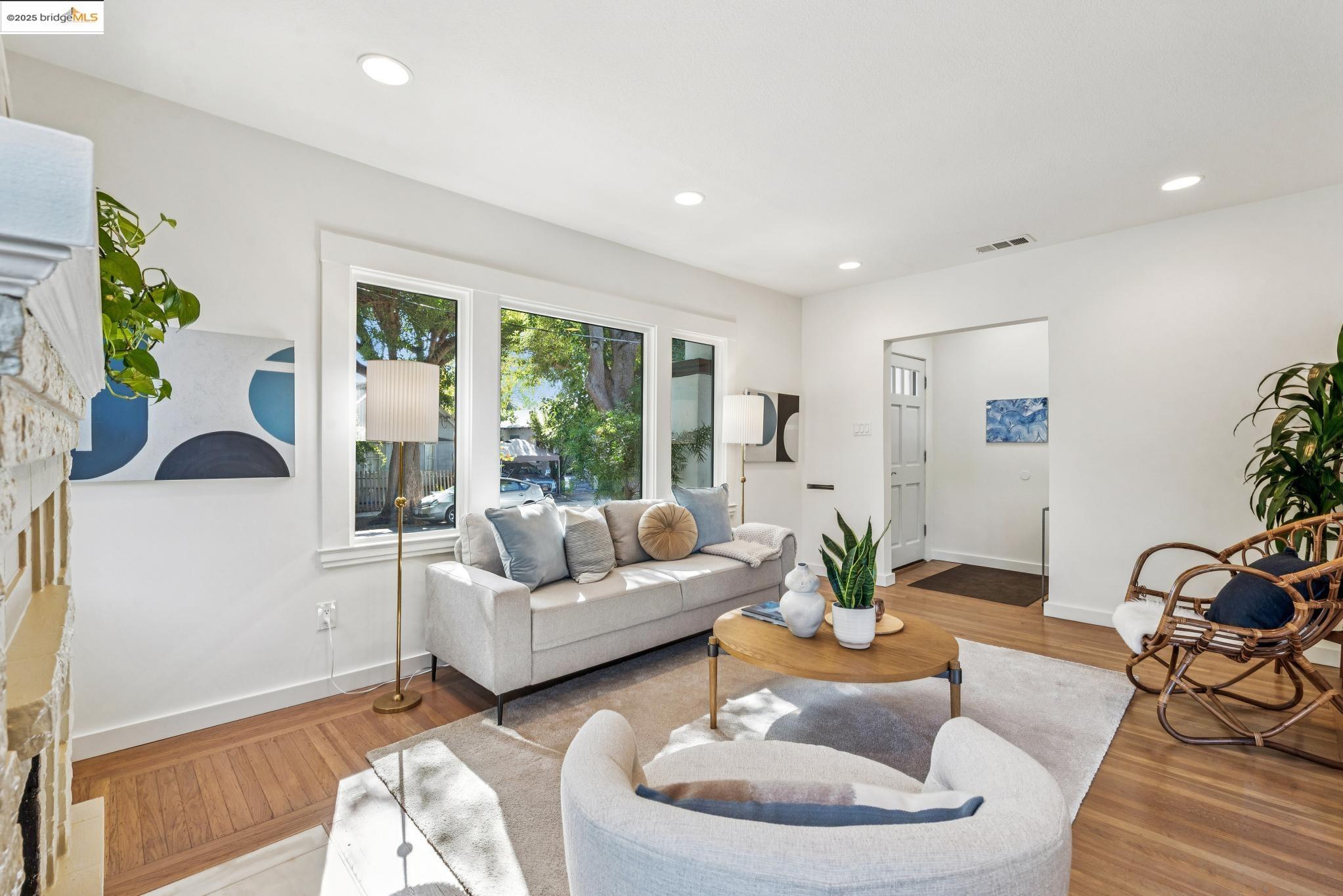 468 60th St, Oakland