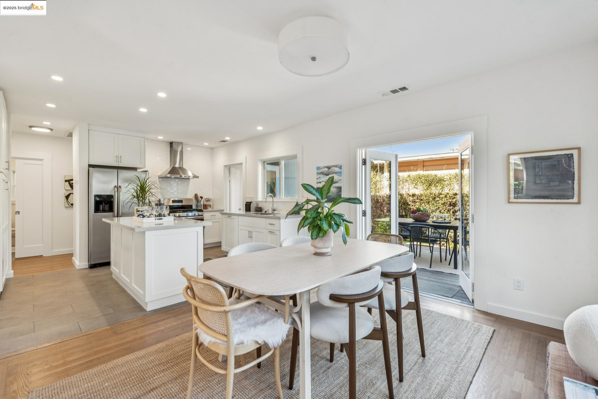 468 60th St, Oakland