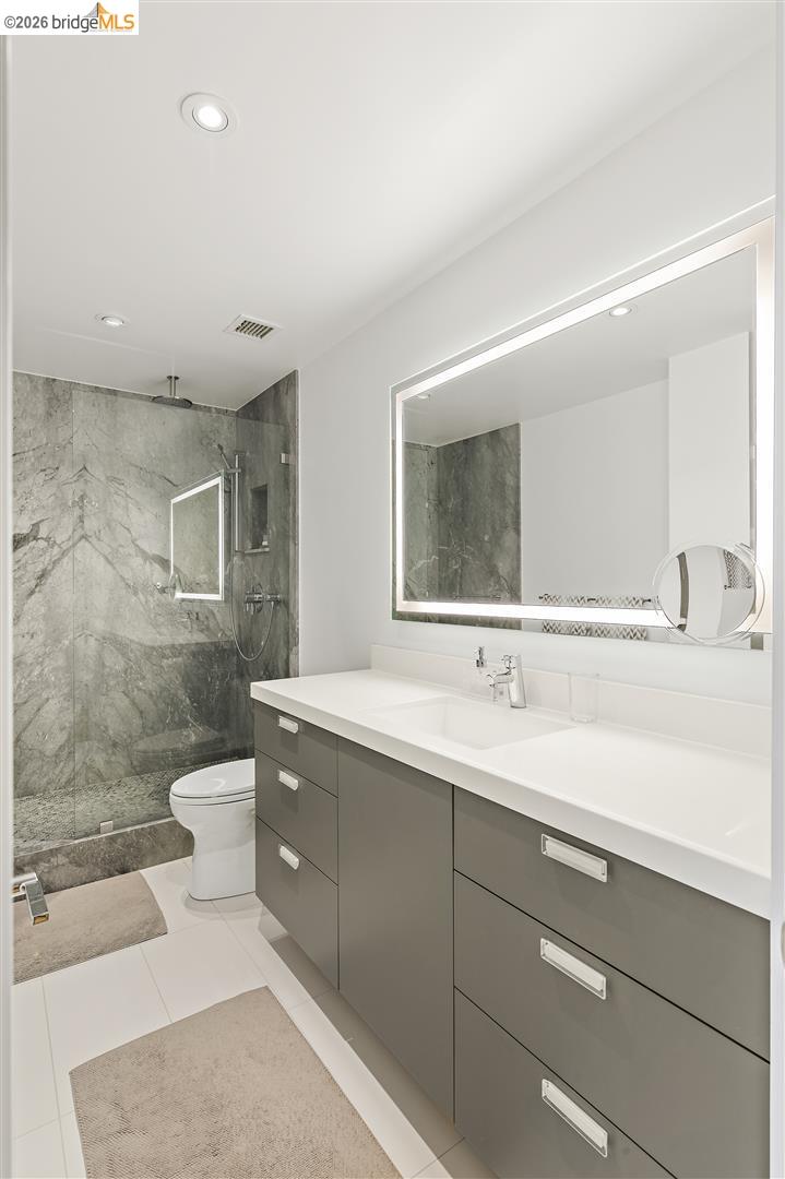 565 Bellevue Ave. # 1701