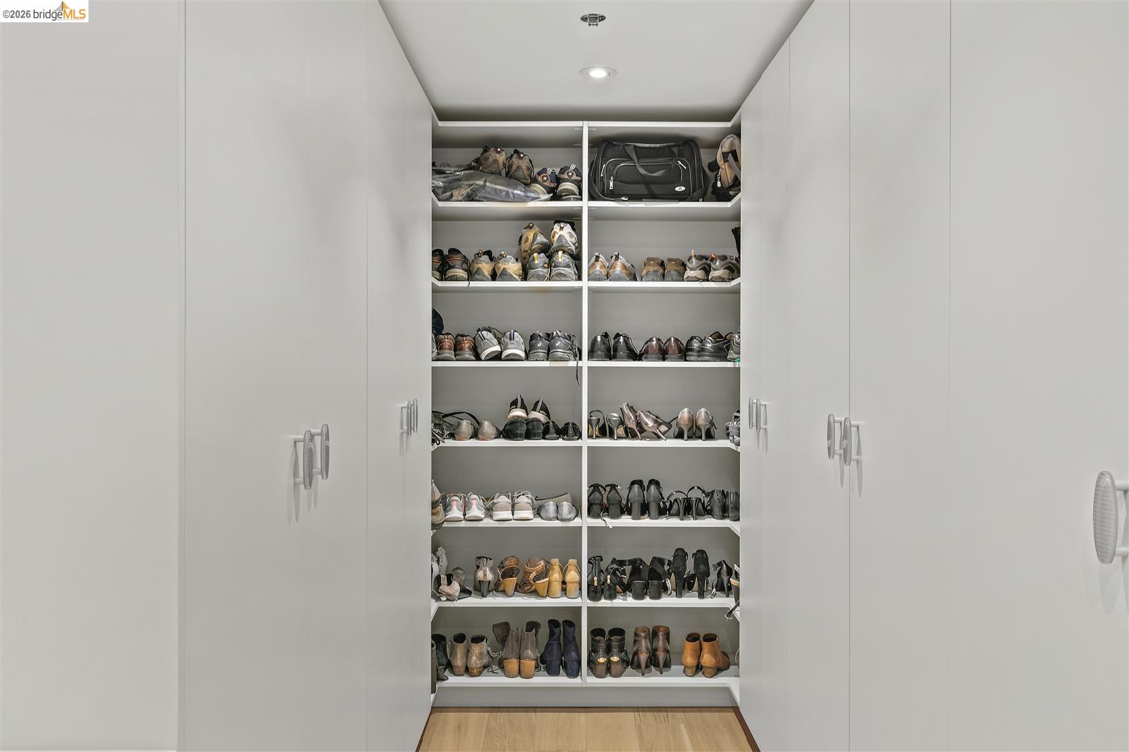 565 Bellevue Ave. # 1701