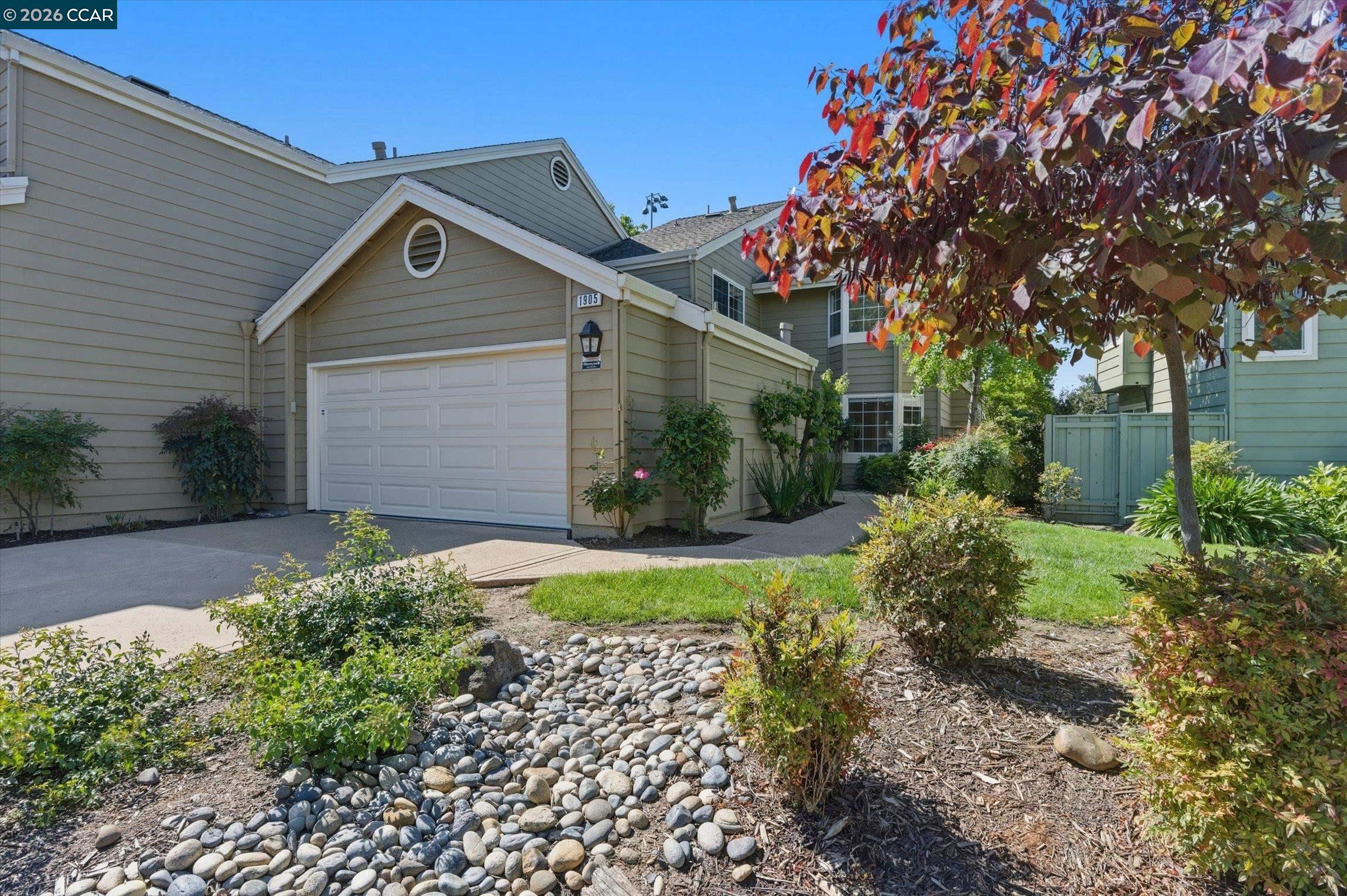 1905 Stratton Circle