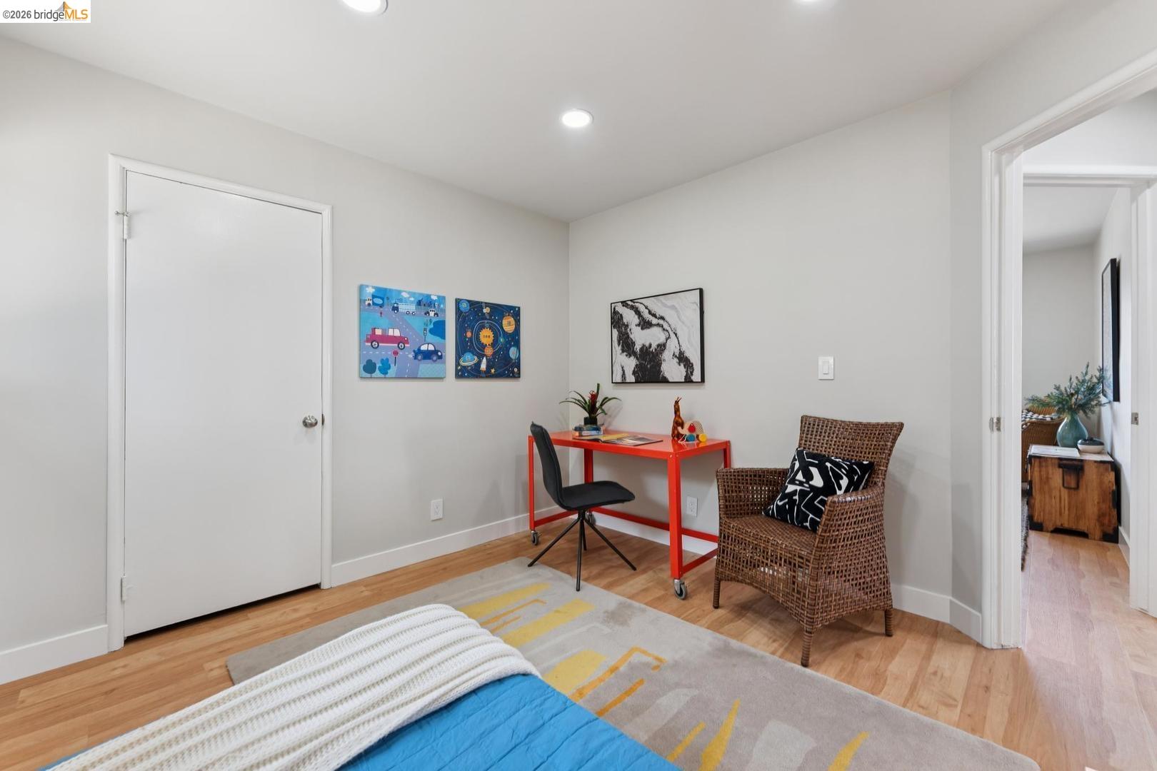 1501 Fairview AVE