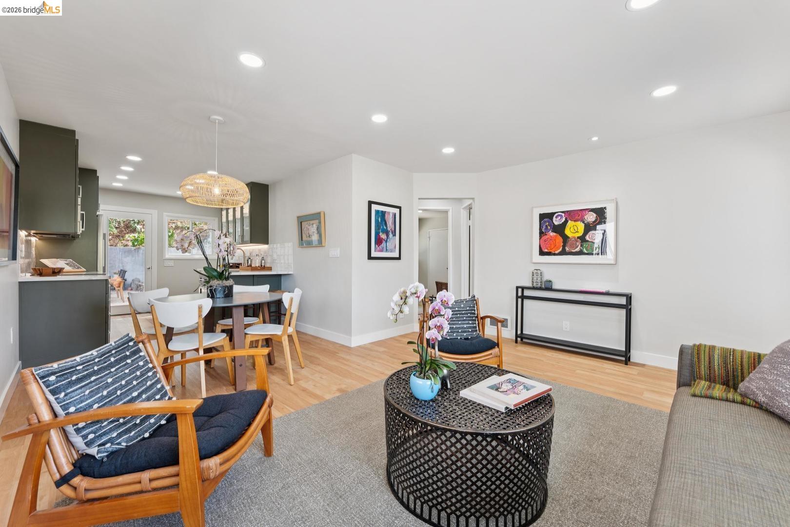 1501 Fairview AVE