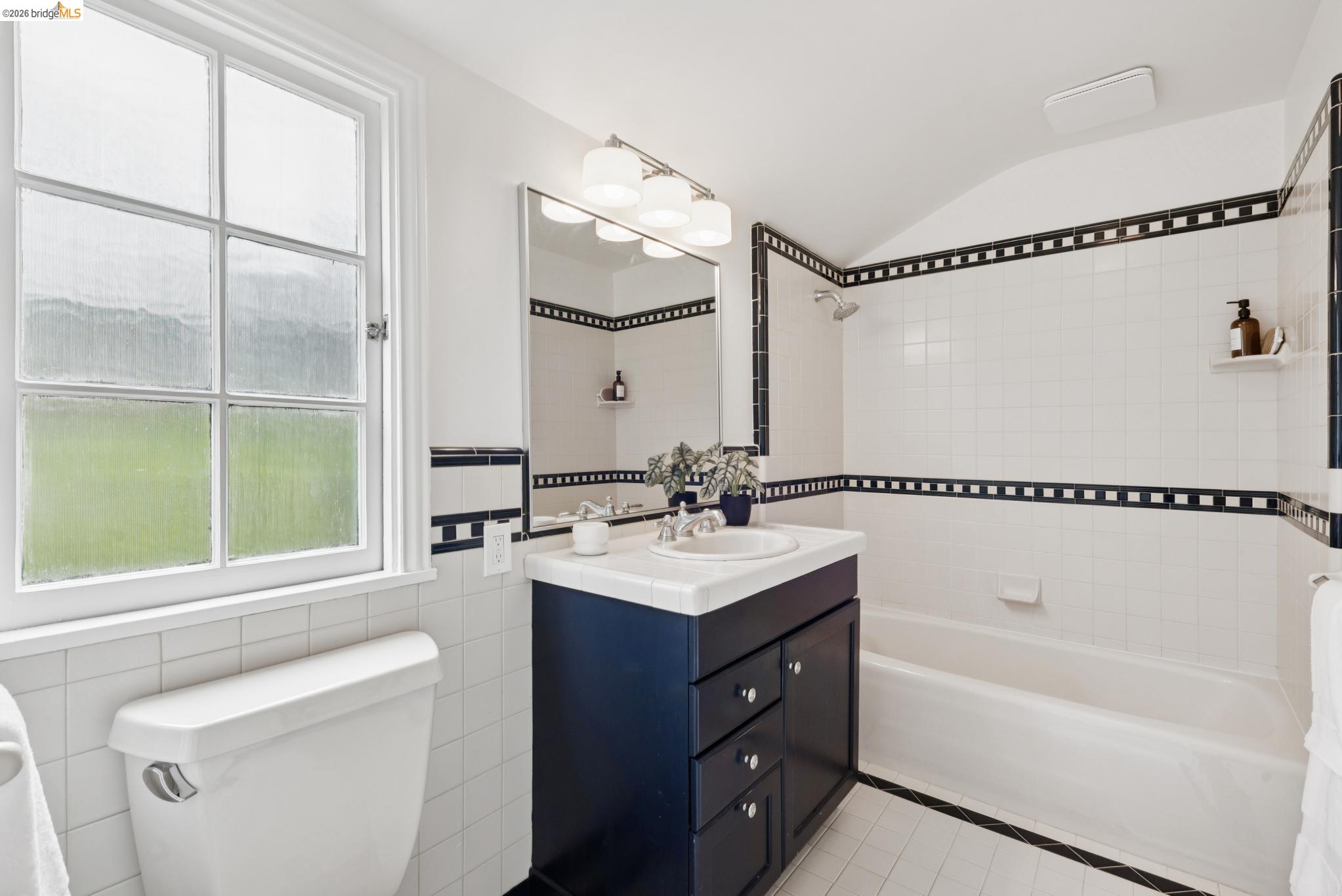 131 Montrose Rd