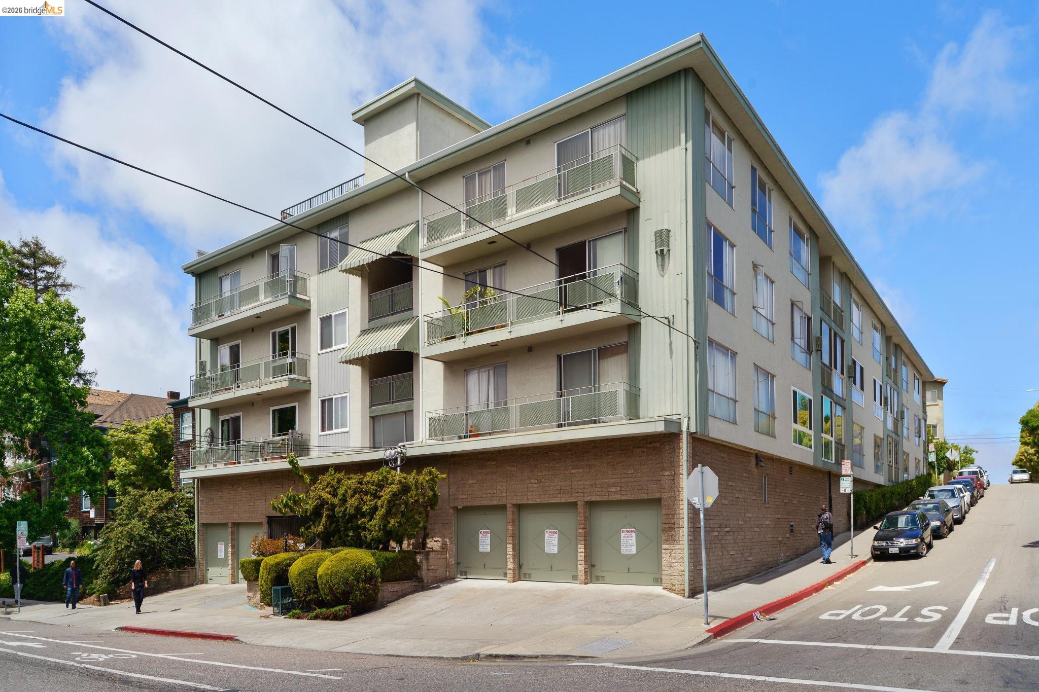 3877 Howe St # 110
