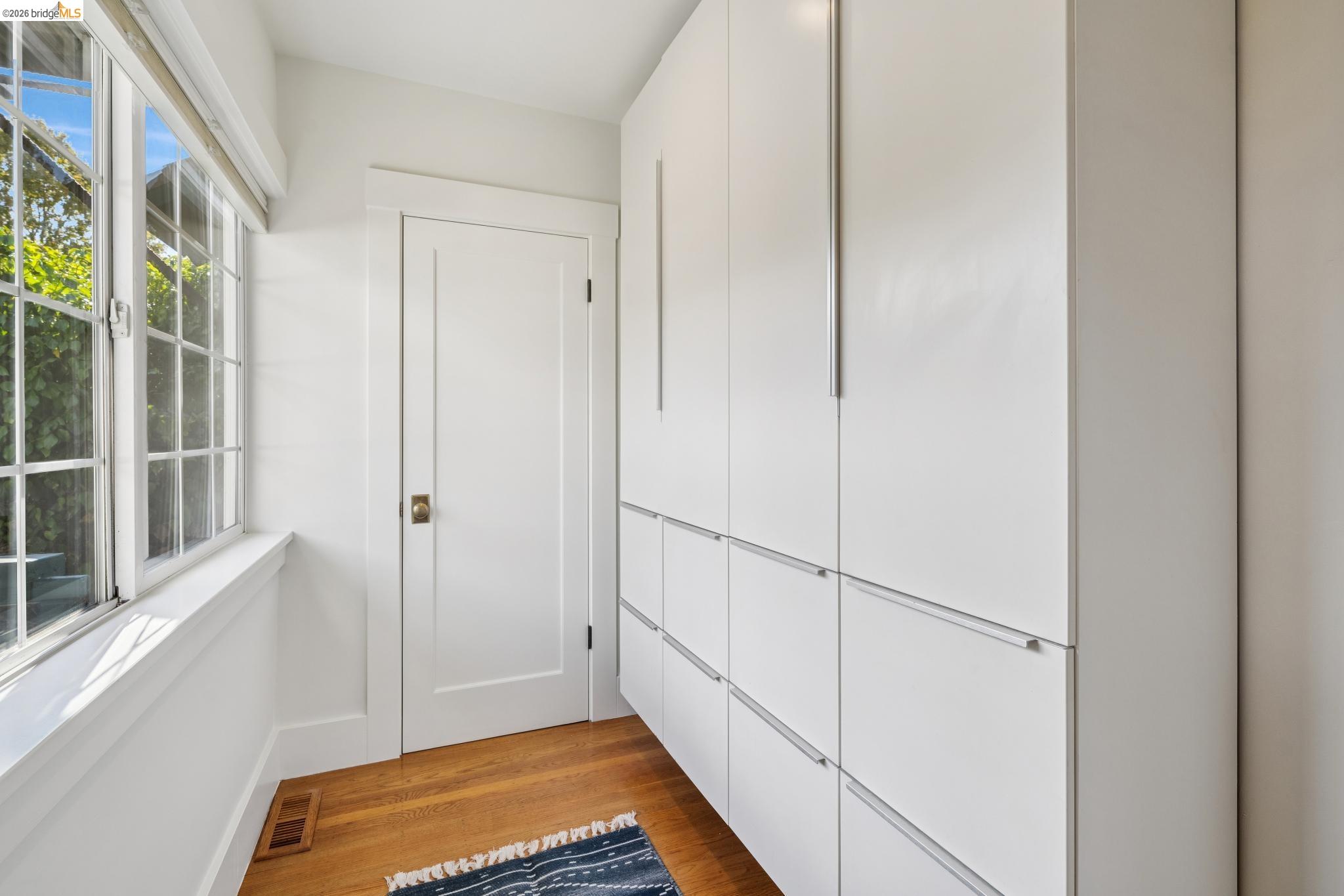 1106 Russell St