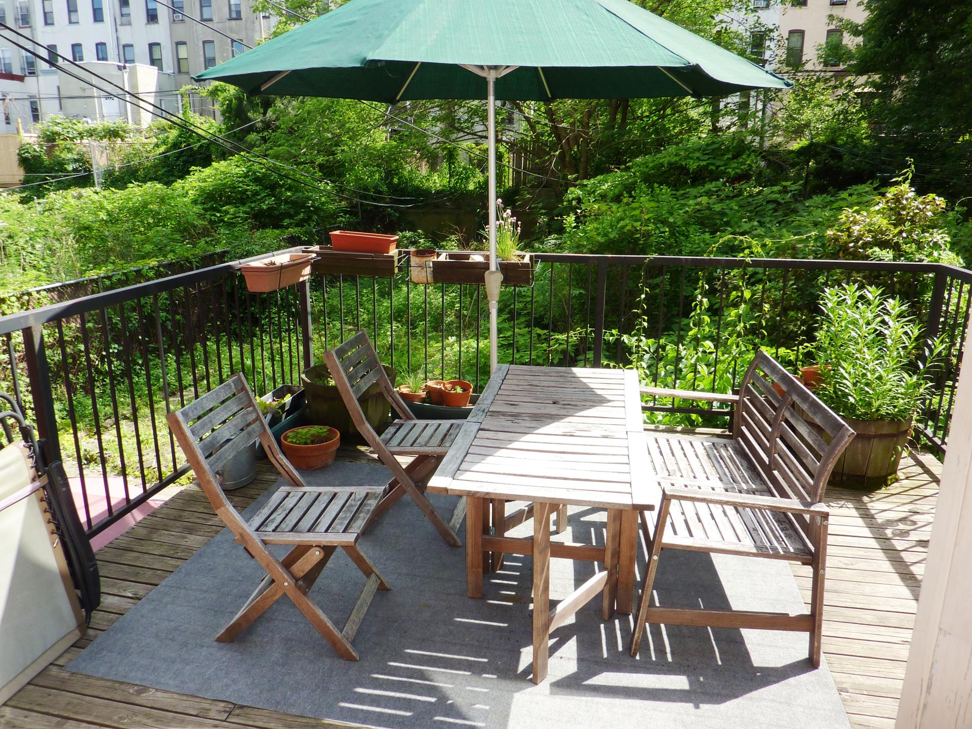 376 PARK Place 2