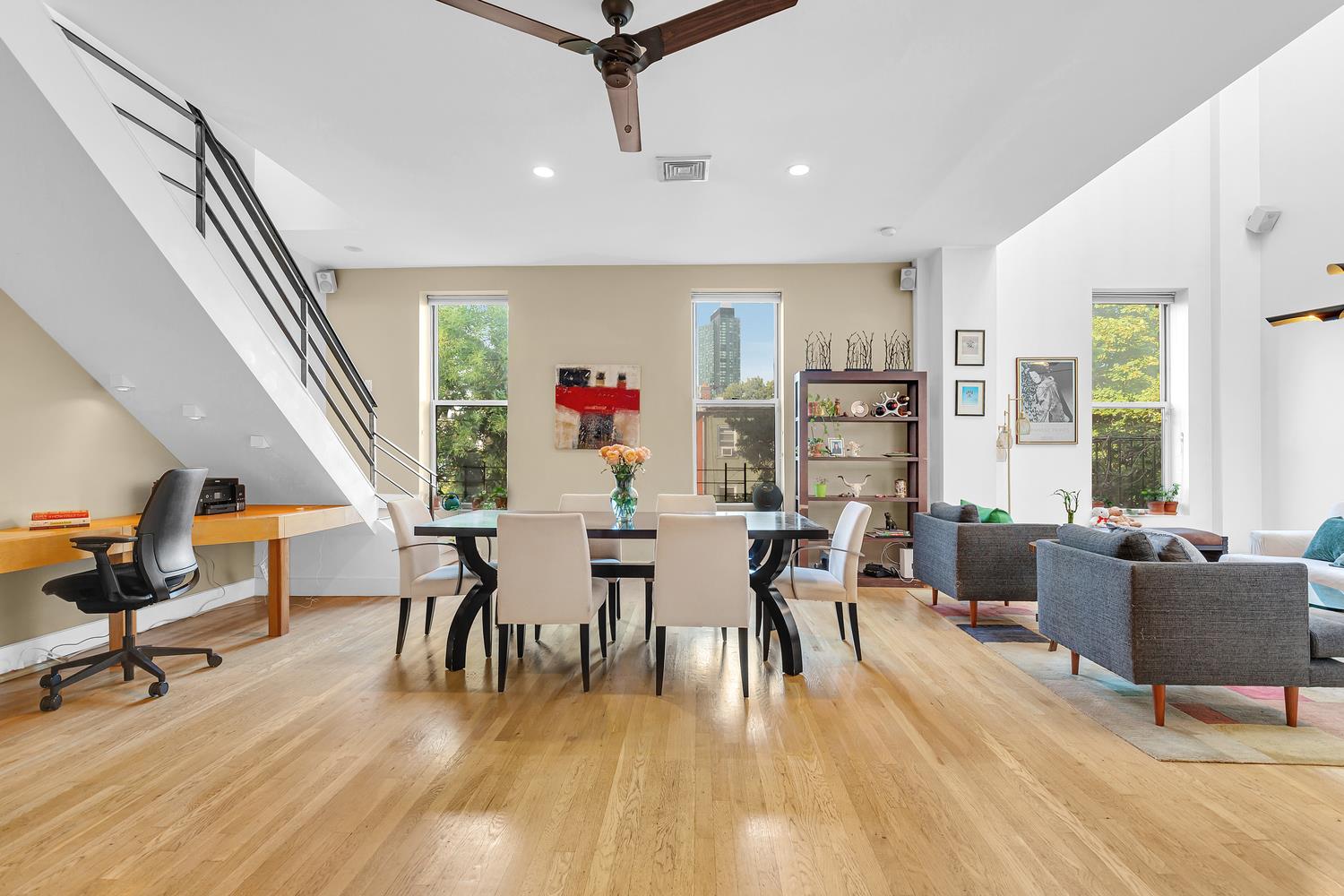 47 LINCOLN Place 3C