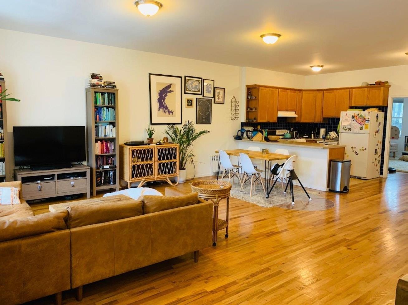 694 SACKETT Street 3