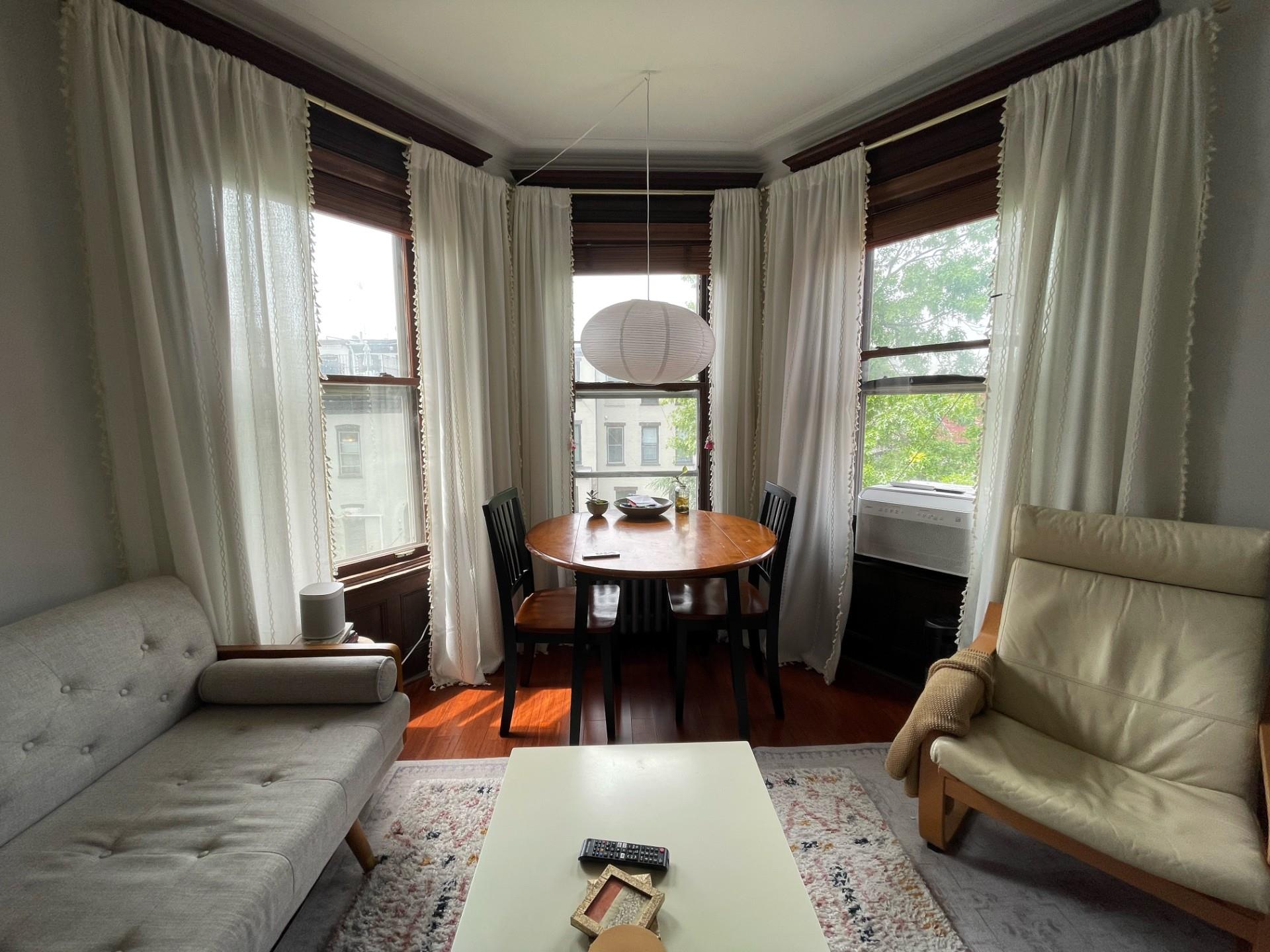 620 6TH Street 4
