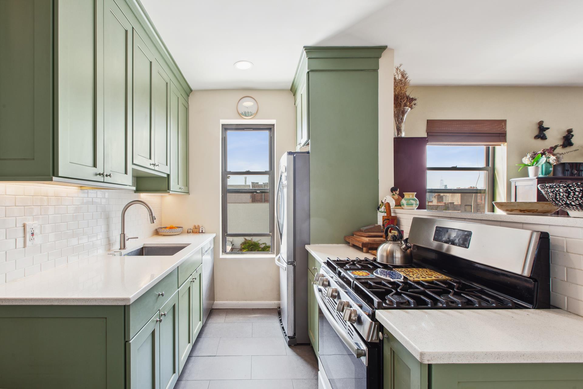 299 13TH Street 4B
