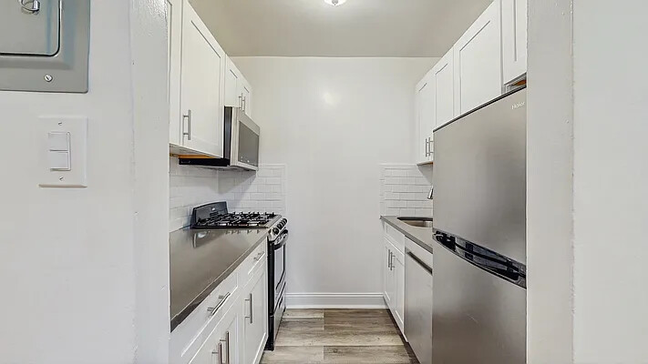 3500 SNYDER Avenue 2P