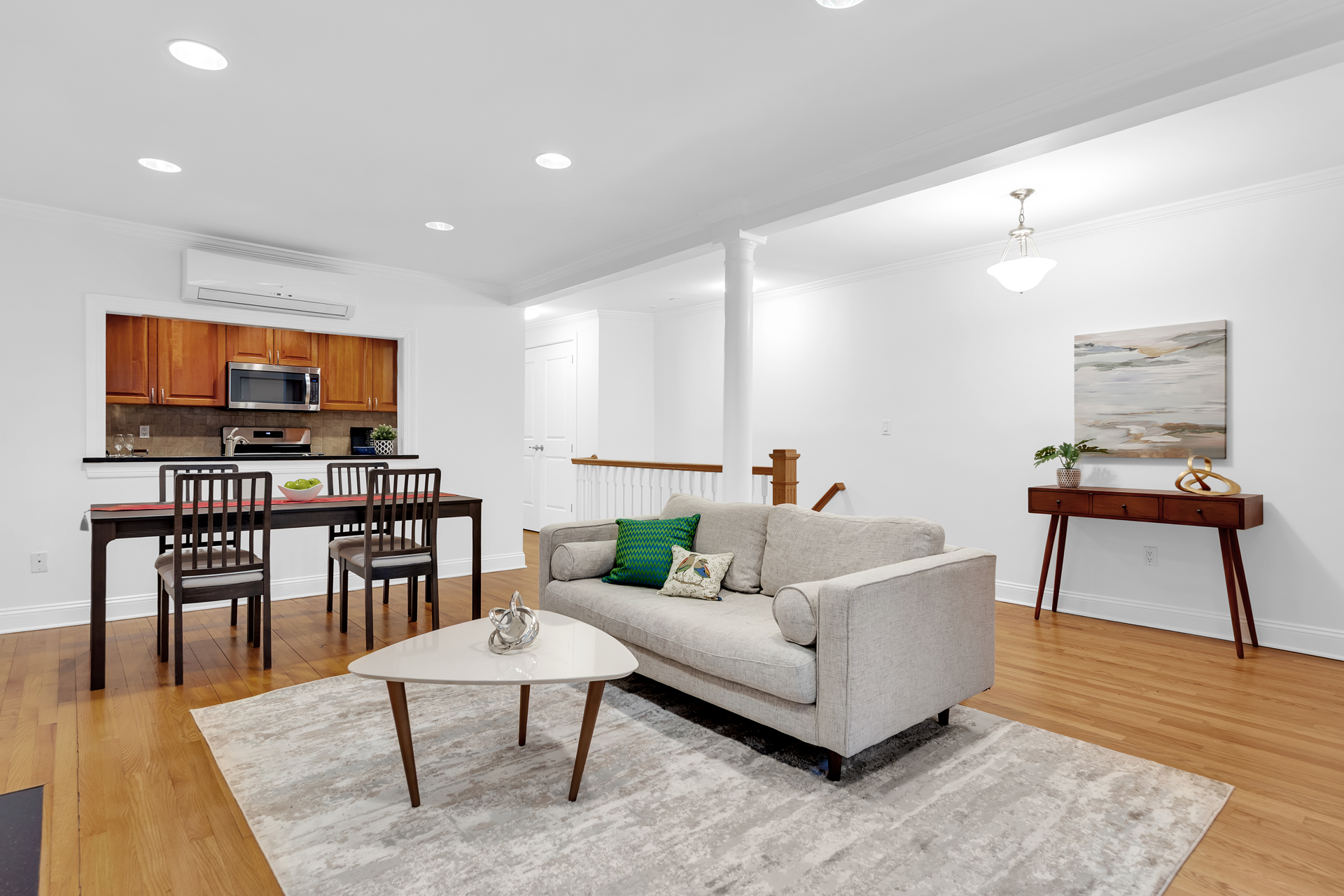 561 5TH Street 1