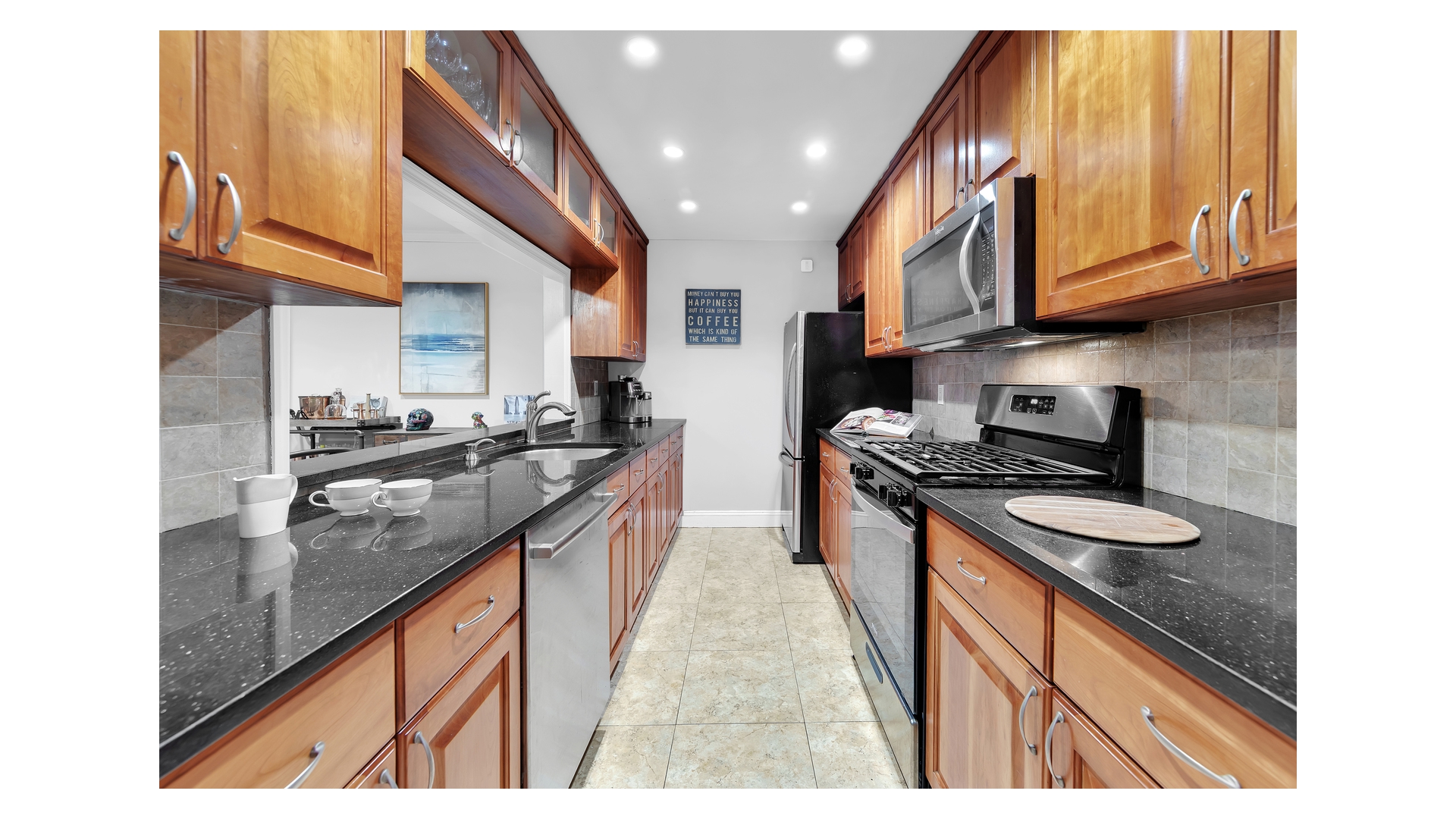 561 5TH Street 1