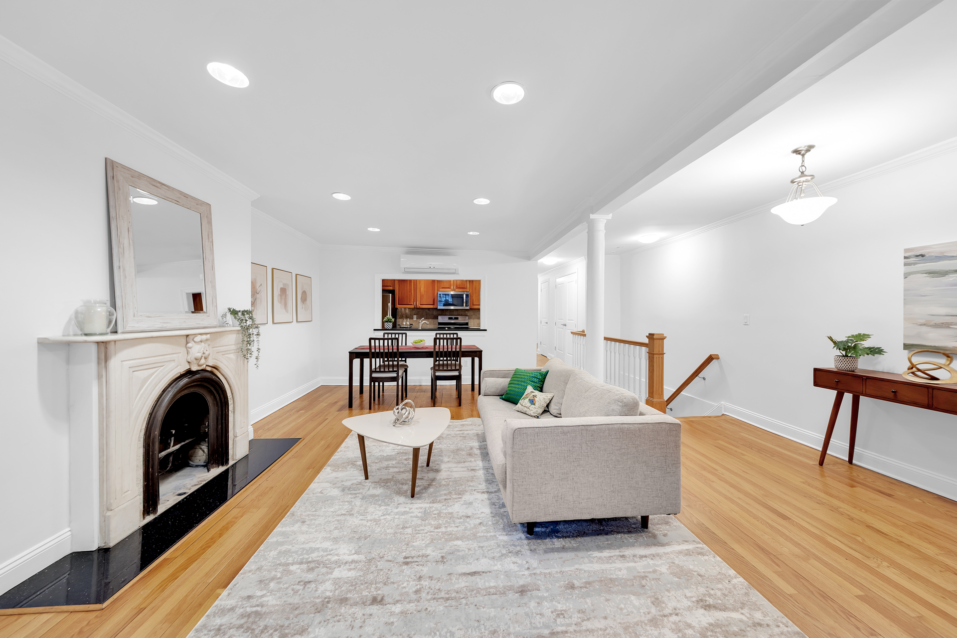 561 5TH Street 1