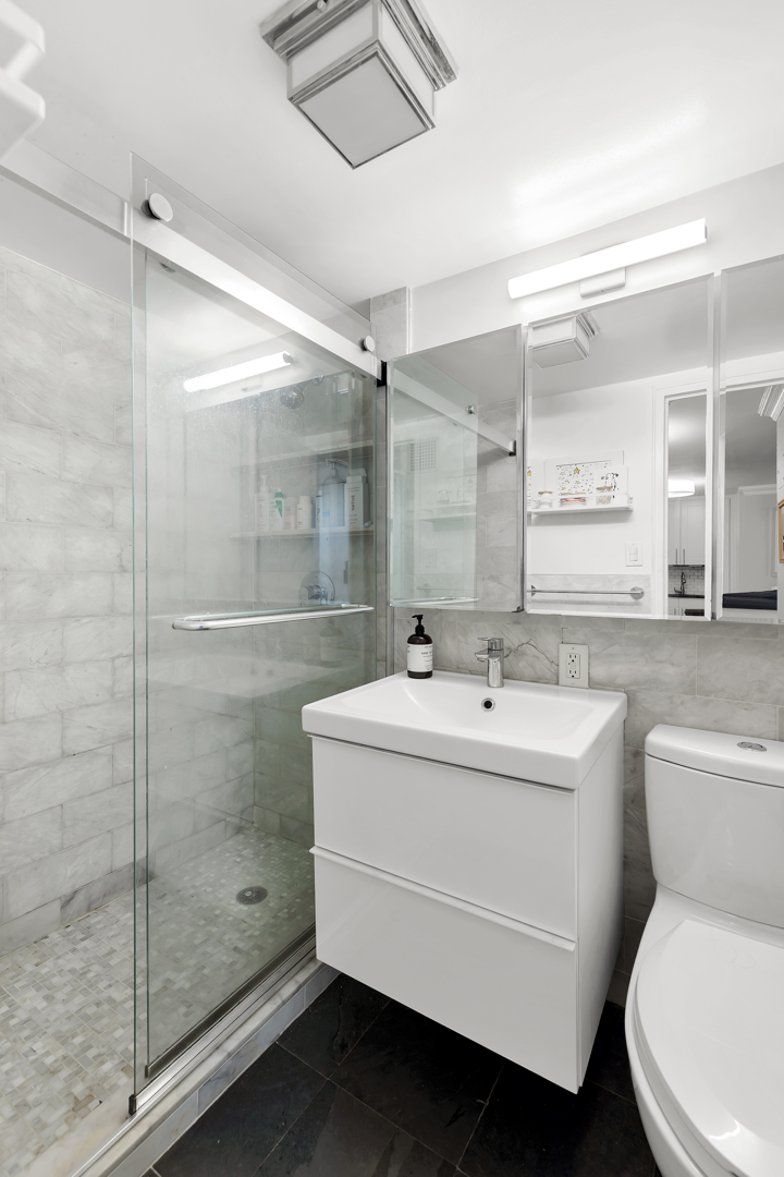 40 CLINTON Street 3K