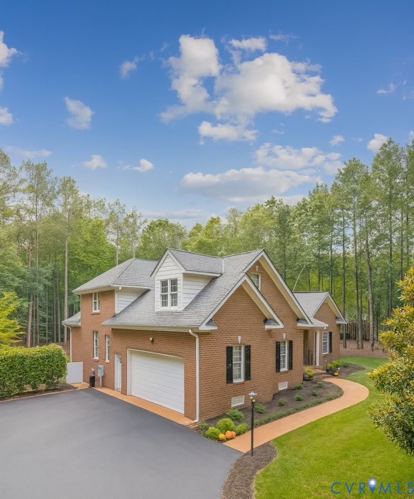 2861 Maple Grove Ln