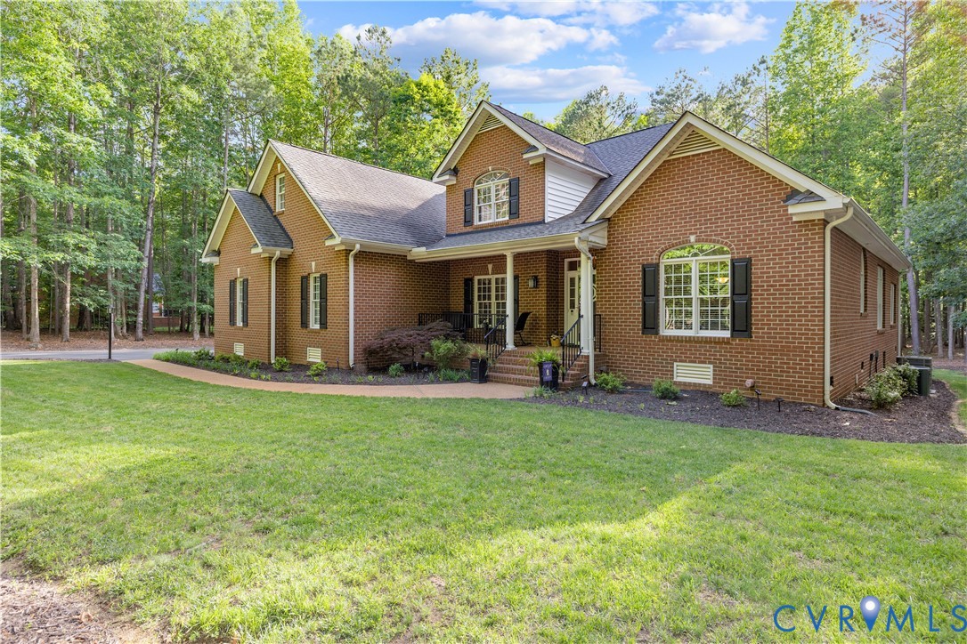 2861 Maple Grove Ln