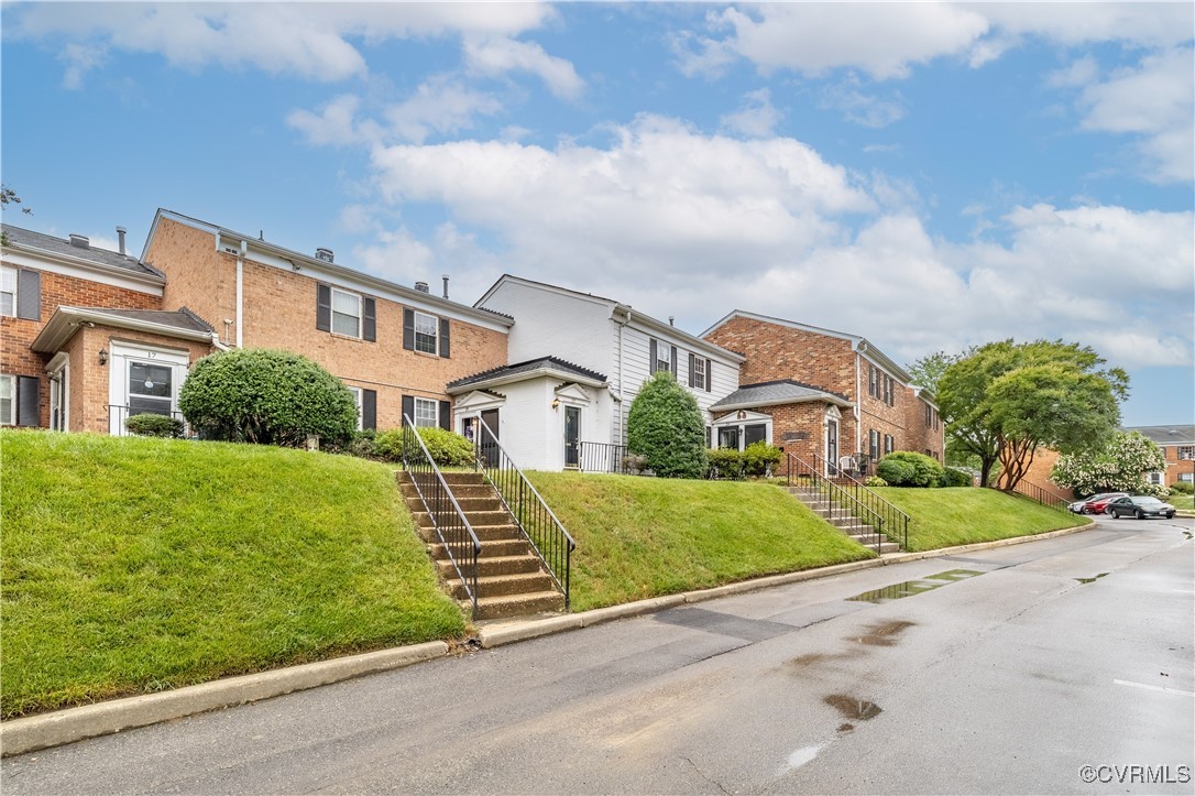 21 Rock Garden Ln