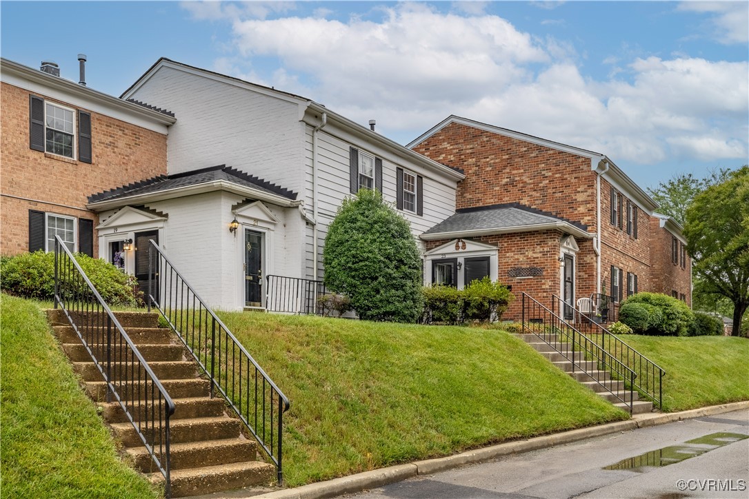 21 Rock Garden Ln