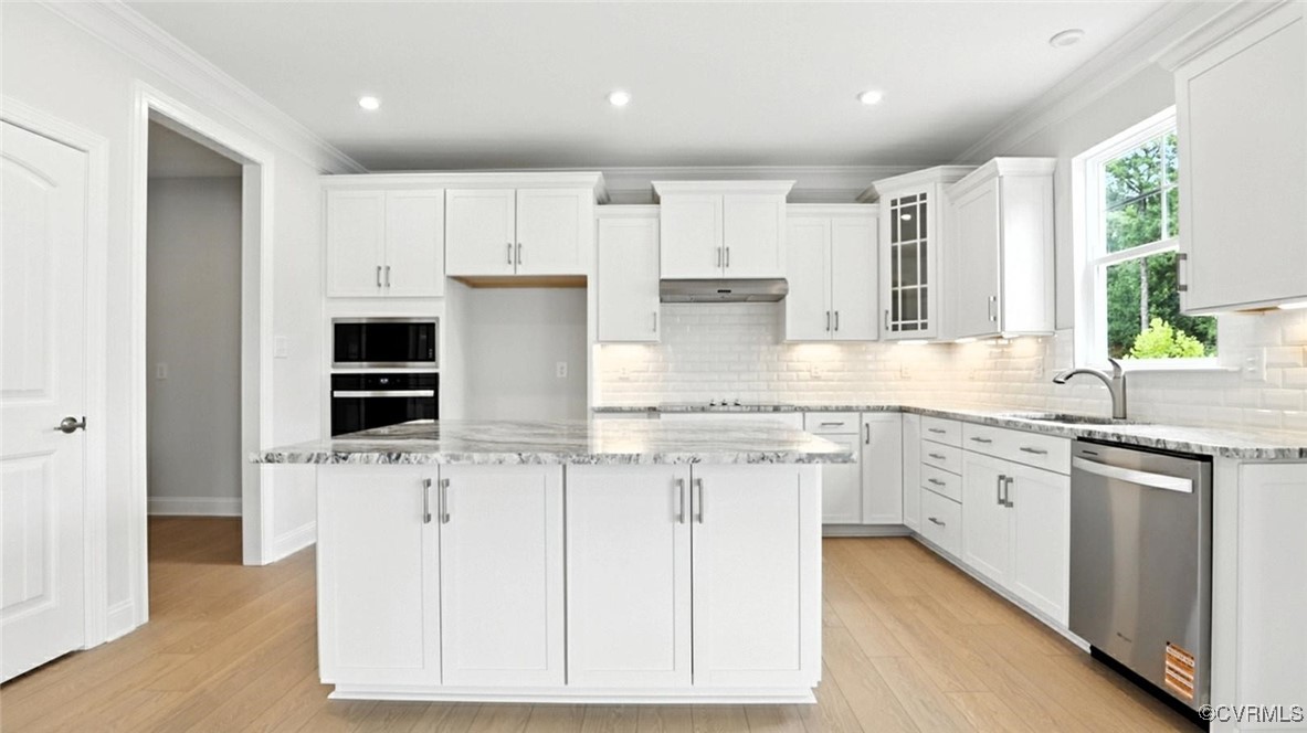 7095 Shining Armor Dr