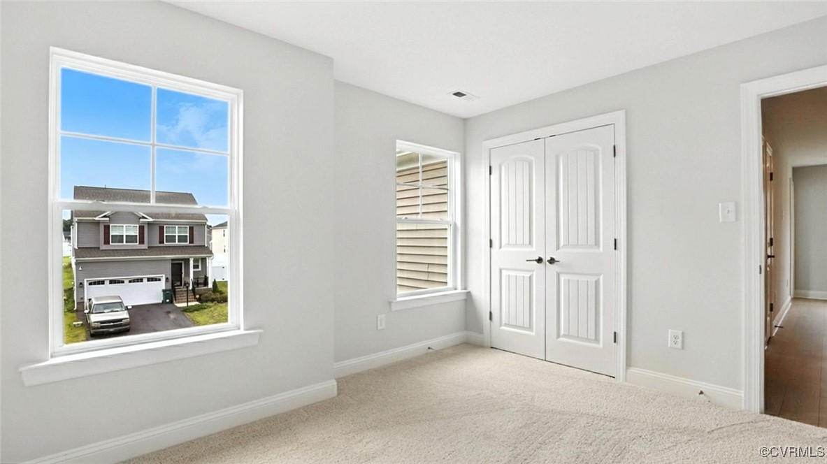 7095 Shining Armor Dr