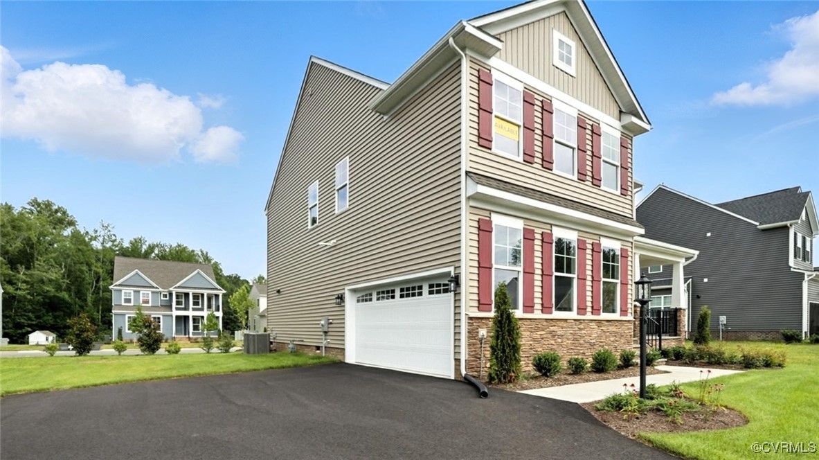 7095 Shining Armor Dr