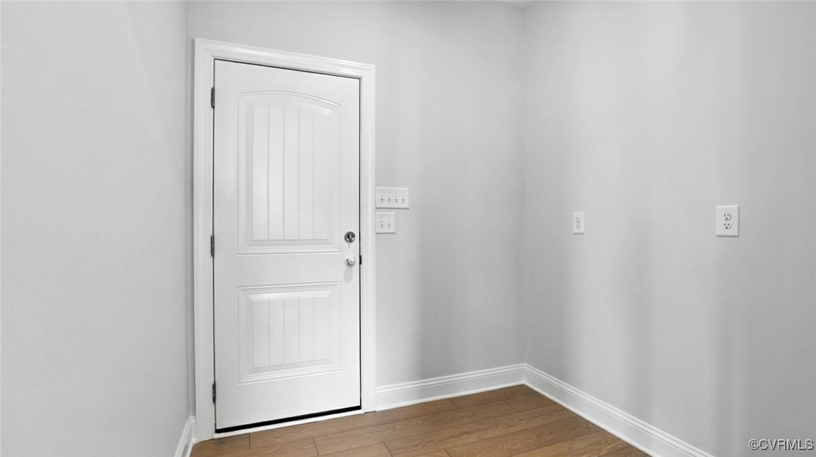 7095 Shining Armor Dr