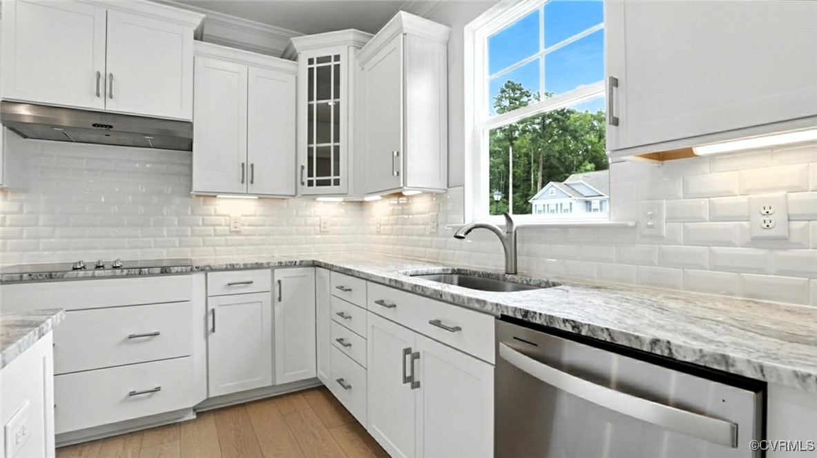 7095 Shining Armor Dr