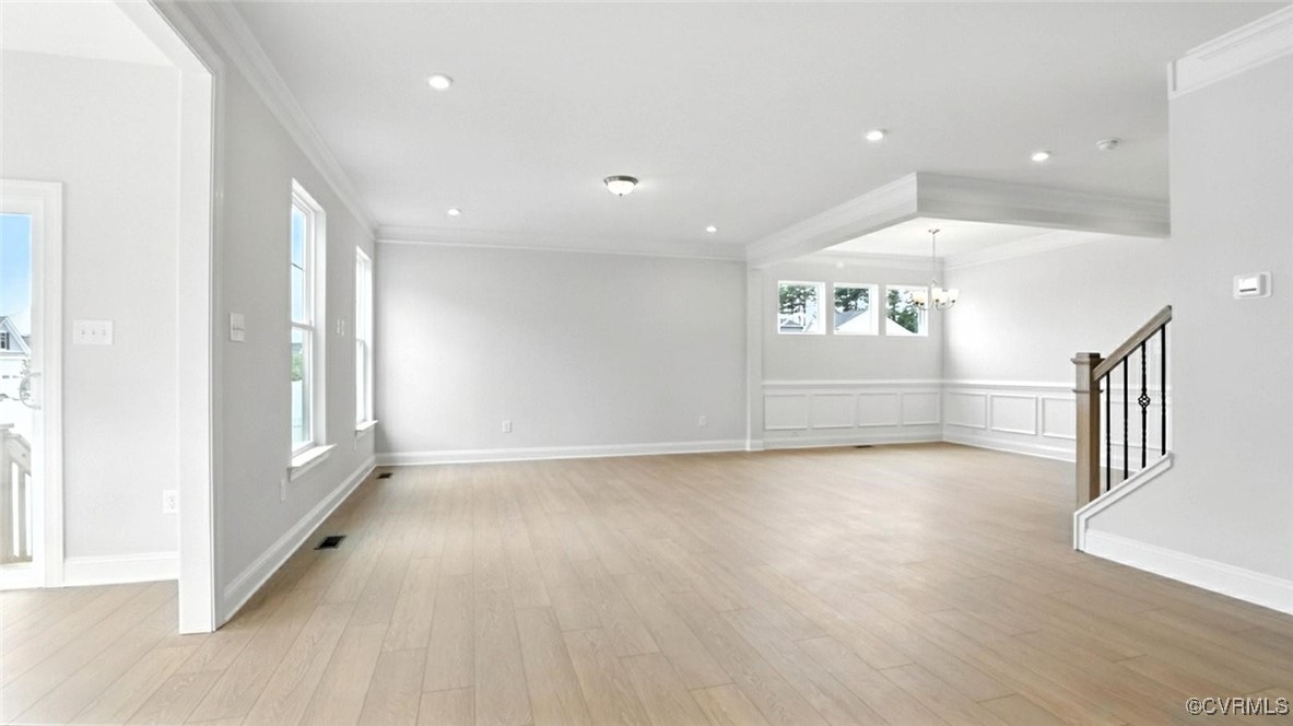 7095 Shining Armor Dr