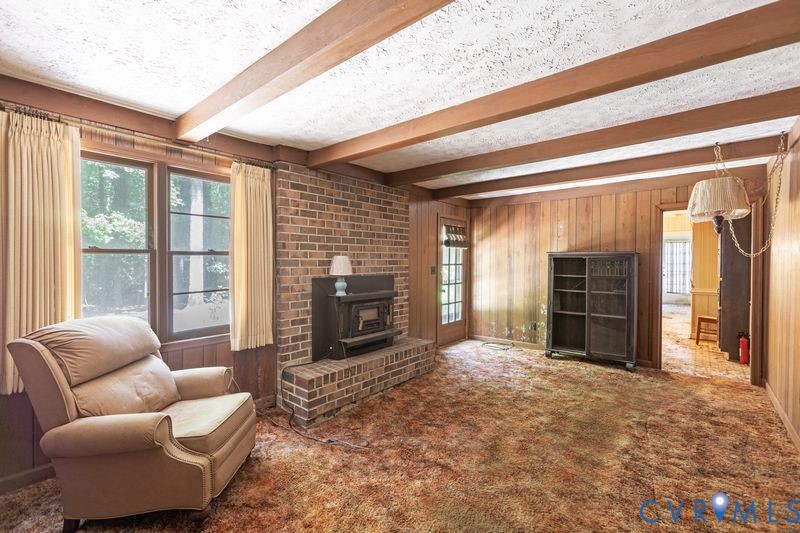 1801 Tudor Ln