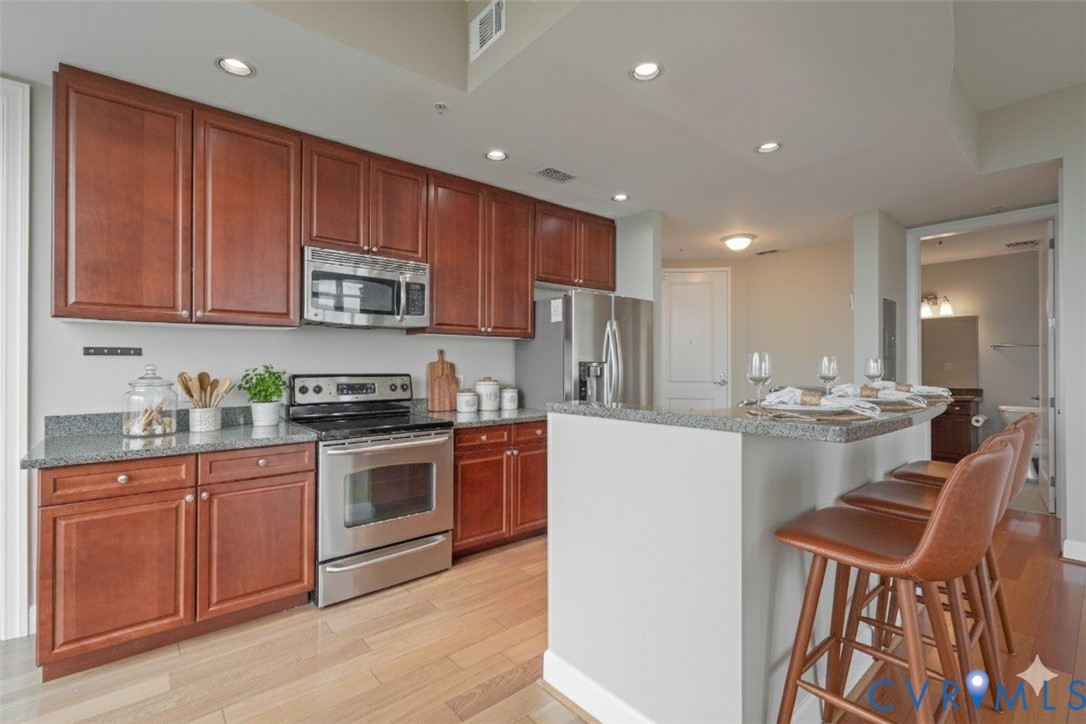 301 Virginia St Unit#814