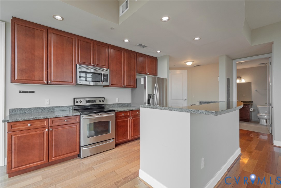 301 Virginia St Unit#814